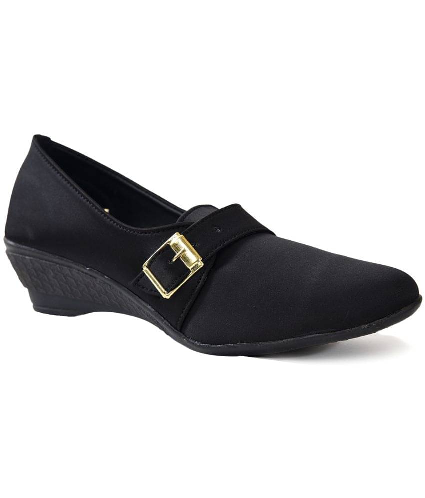     			Ajanta - Black Women's Formal Ballerinas