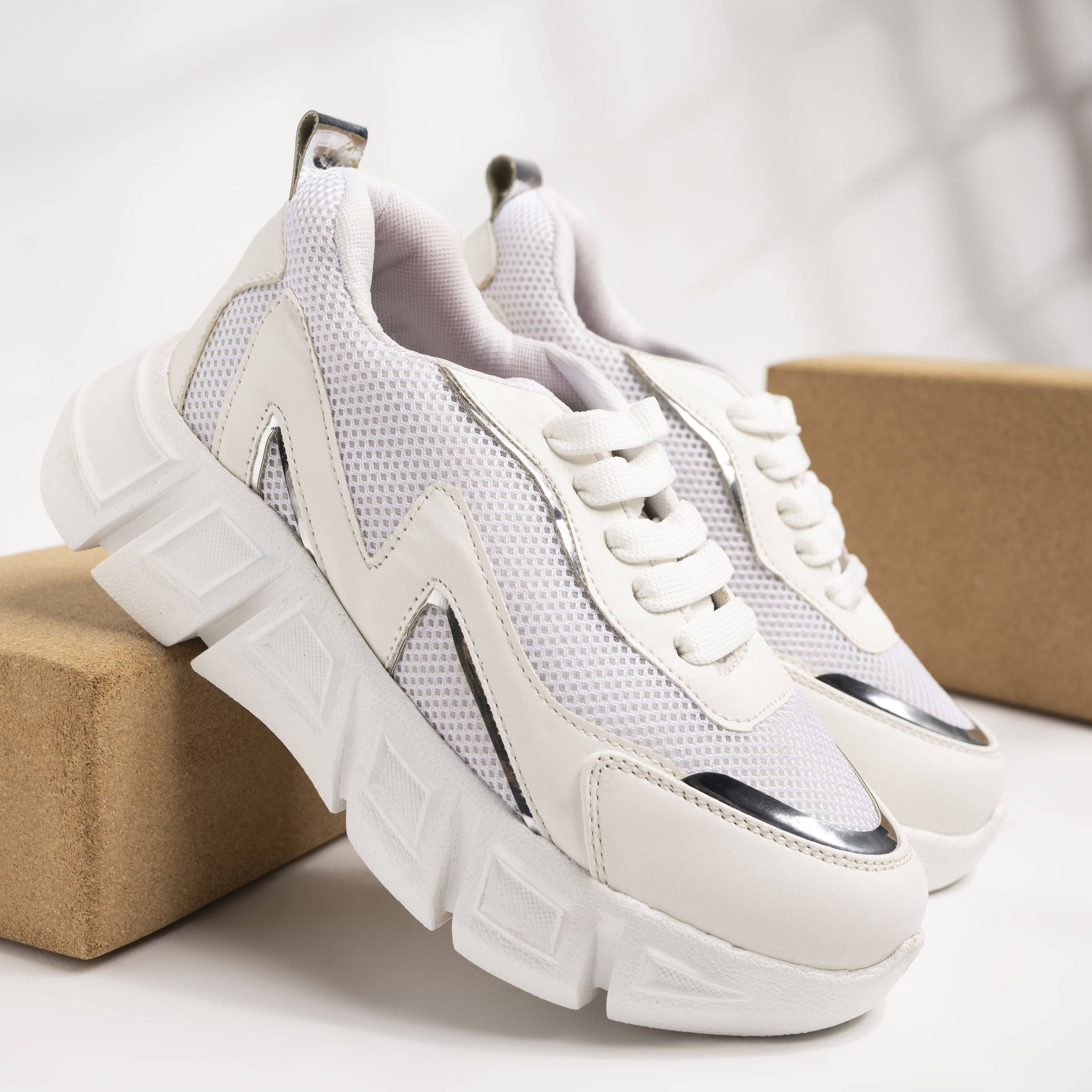 Shoetopia - White Women's Running Shoes Shoetopia - White Women's Running Shoes