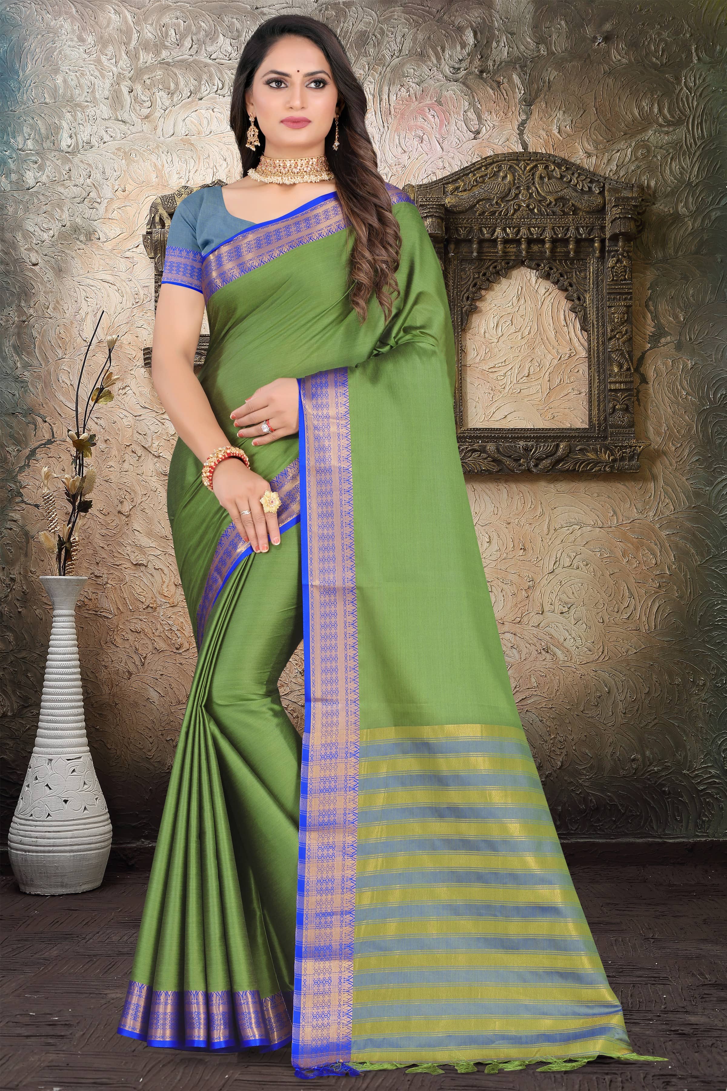 LEELAVATI Silk Woven Saree With Unstitched Blouse Piece ( Multicolor )