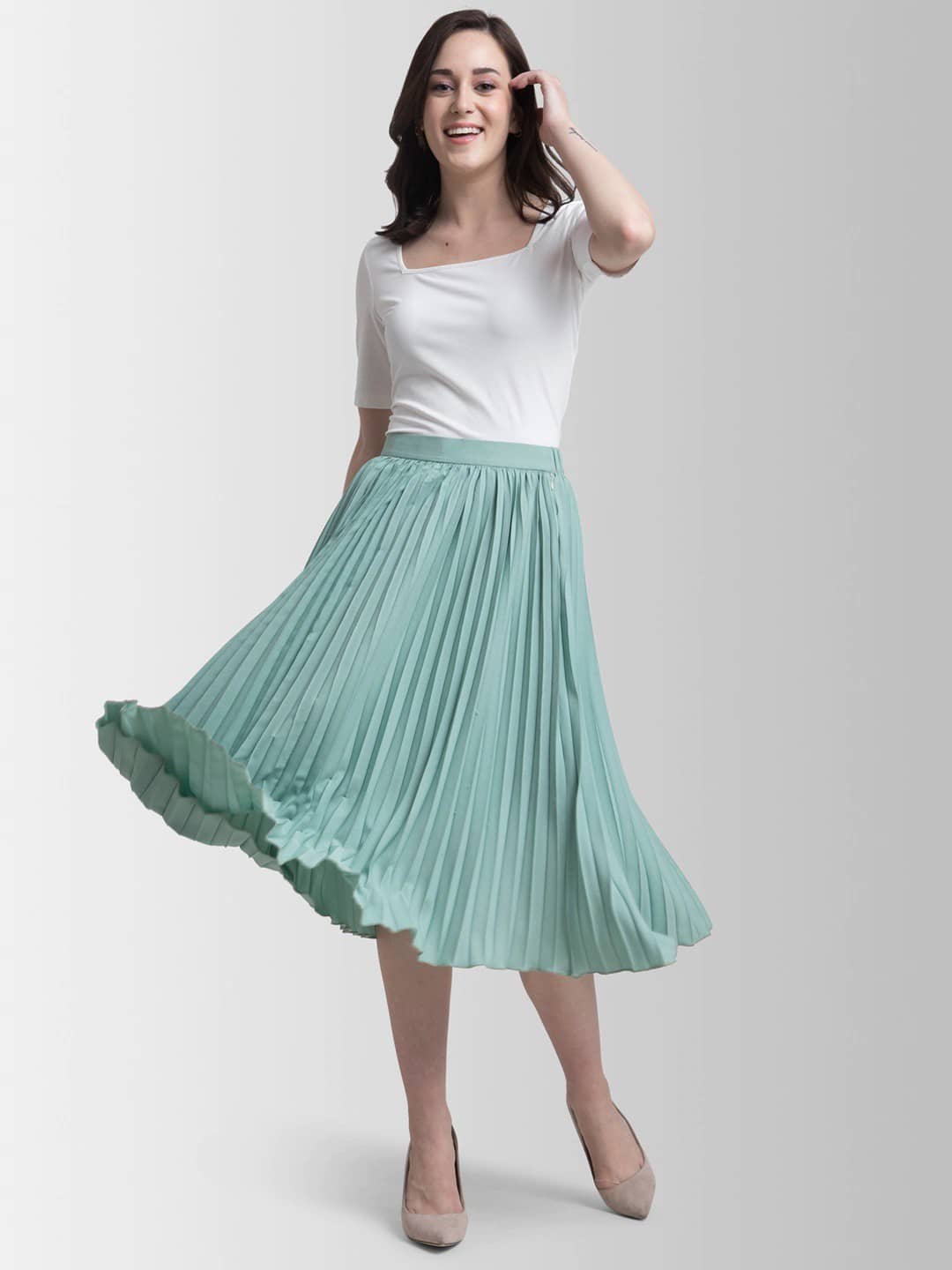 KZULLY - Green Crepe Women's Flared Skirt ( Pack of 1 )