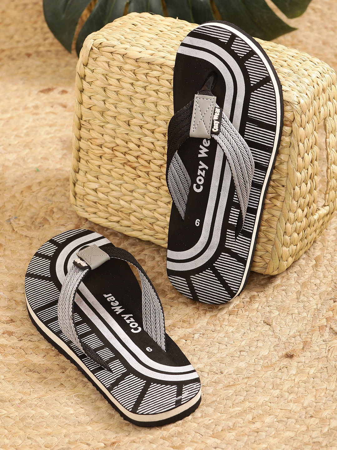     			Cozy Wear - White Men's Thong Flip Flop