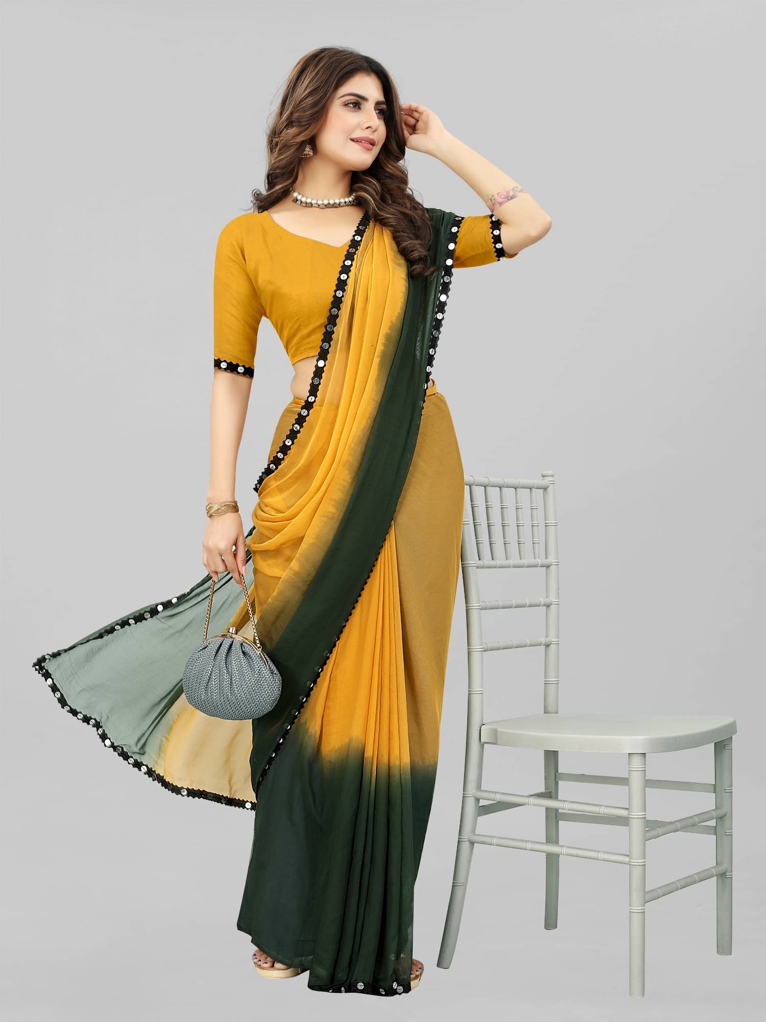 JULEE Chiffon Colorblock Saree With Unstitched Blouse Piece ( Light Green ) JULEE Chiffon Colorblock Saree With Unstitched Blouse Piece ( Light Green )