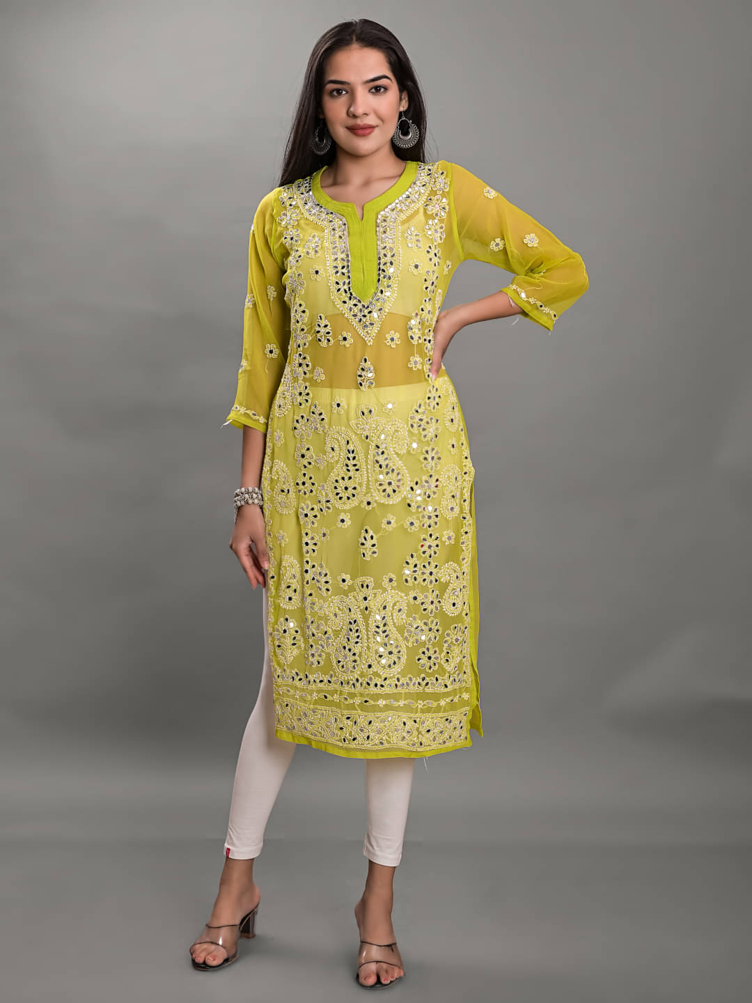 Apratim - Green Georgette Women's Straight Kurti ( Pack of 1 )     			Apratim - Green Georgette Women's Straight Kurti ( Pack of 1 )