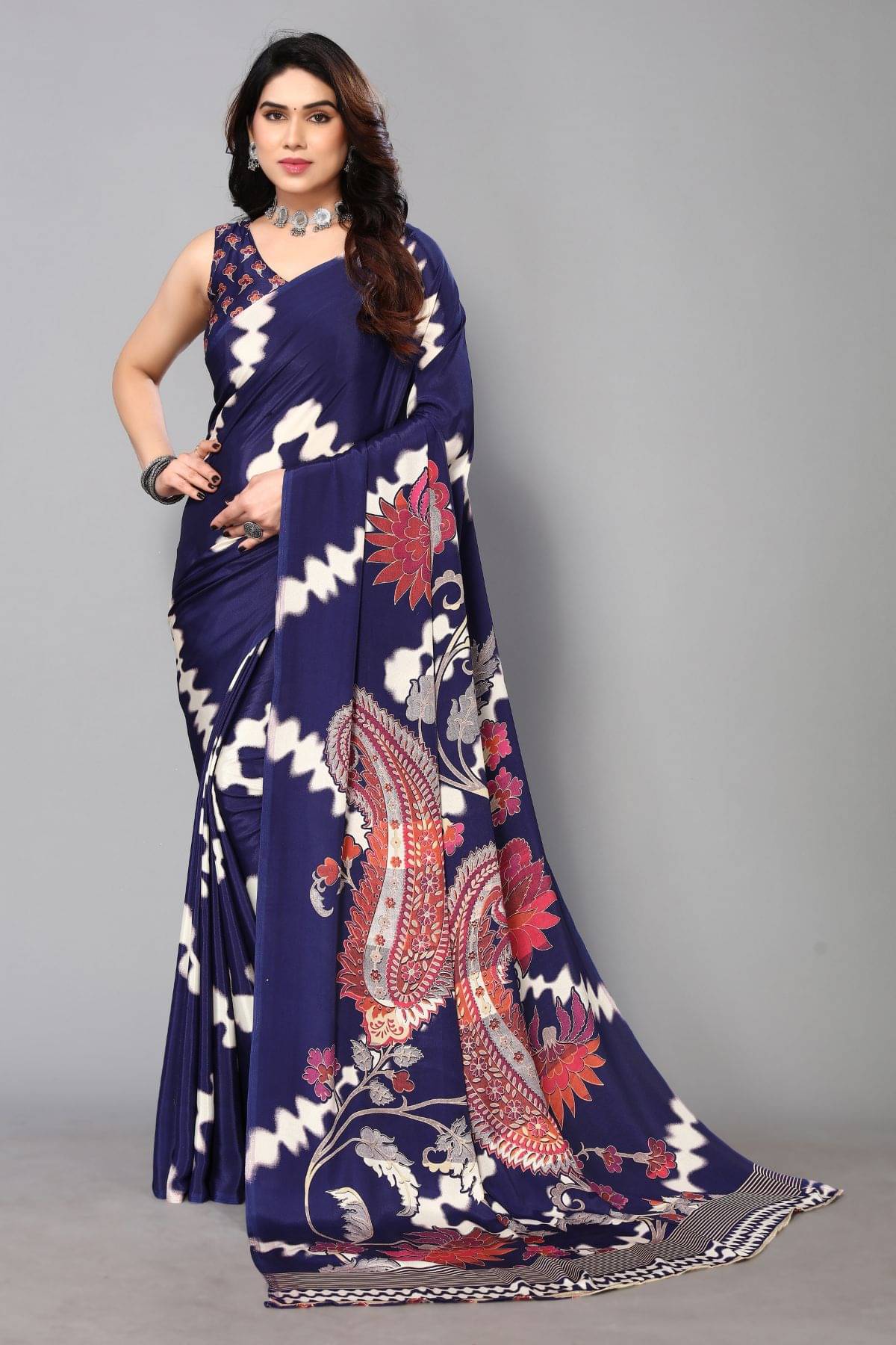 FABMORA Crepe Printed Saree With Unstitched Blouse Piece ( Blue )     			FABMORA Crepe Printed Saree With Unstitched Blouse Piece ( Blue )