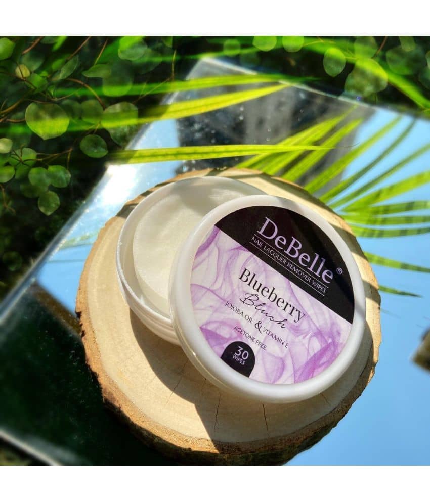 DeBelle Blueberry Blush Nail Paint Remover Pads 25 mL