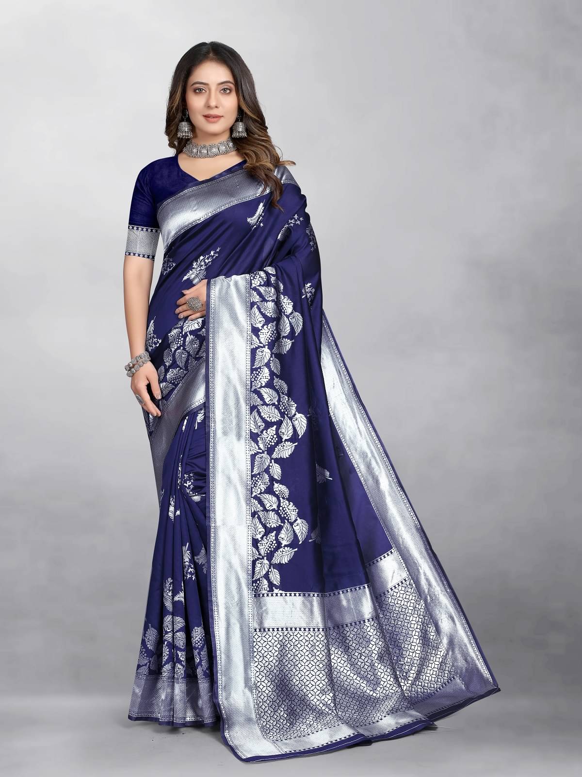    			Gazal Fashions Banarasi Silk Embellished Saree With Unstitched Blouse Piece ( Navy Blue )