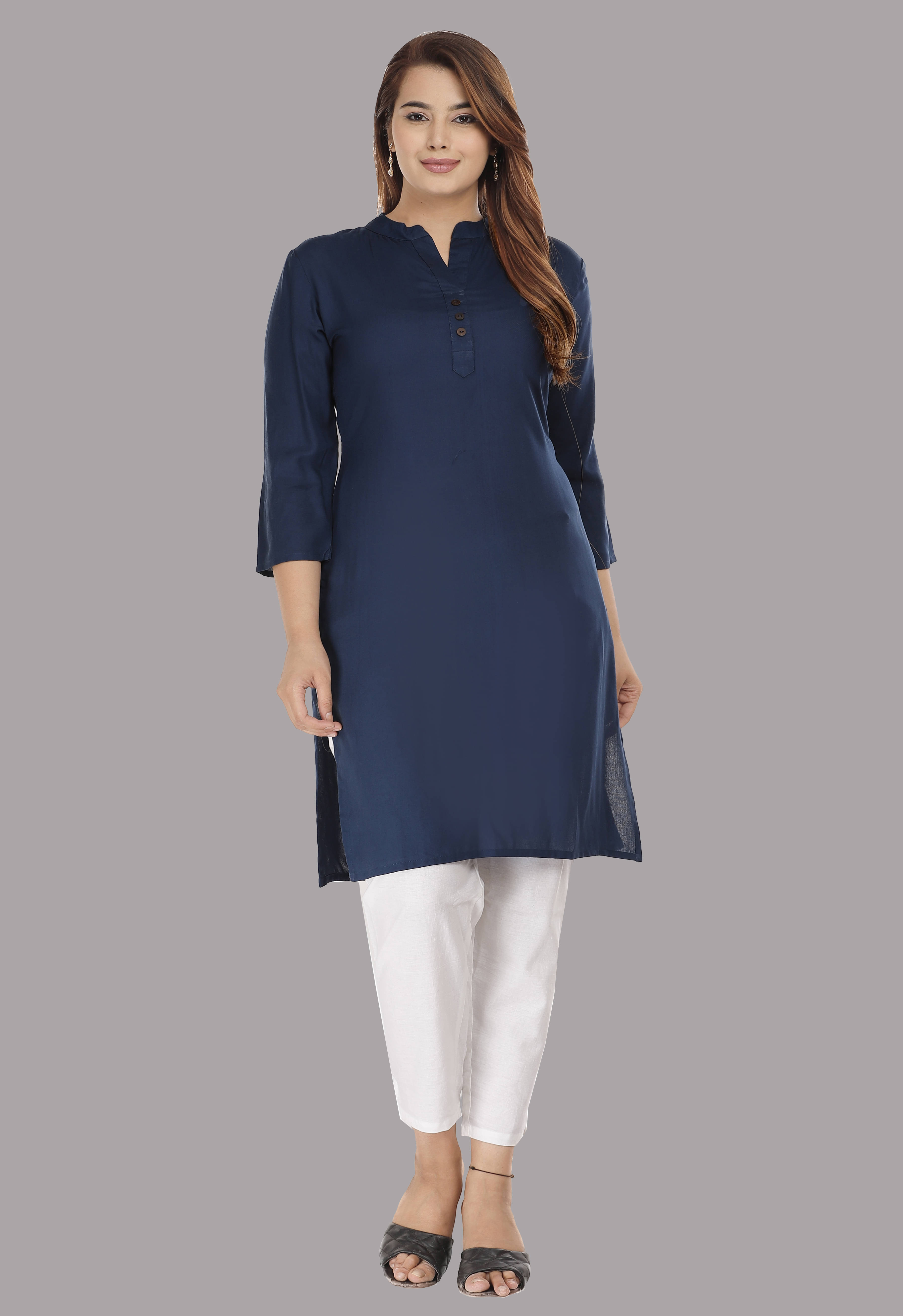     			ravishree - Navy Blue Rayon Women's Straight Kurti ( Pack of 1 )