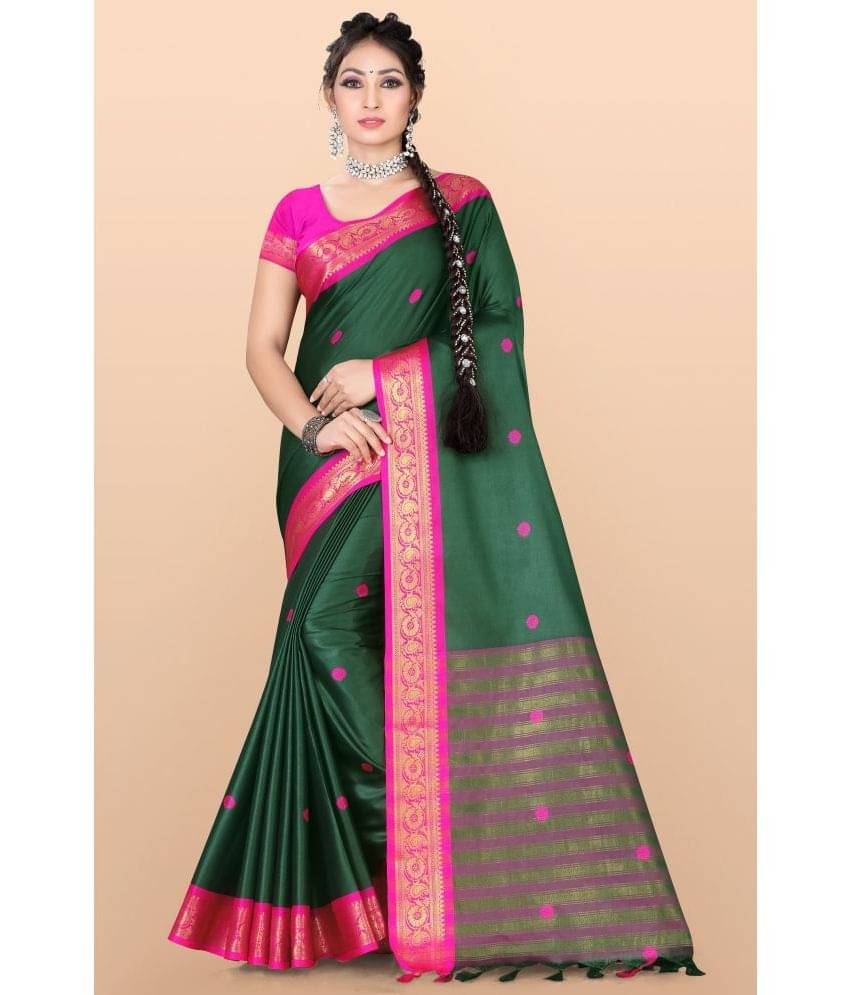     			LEELAVATI Silk Embellished Saree With Unstitched Blouse Piece ( Green )