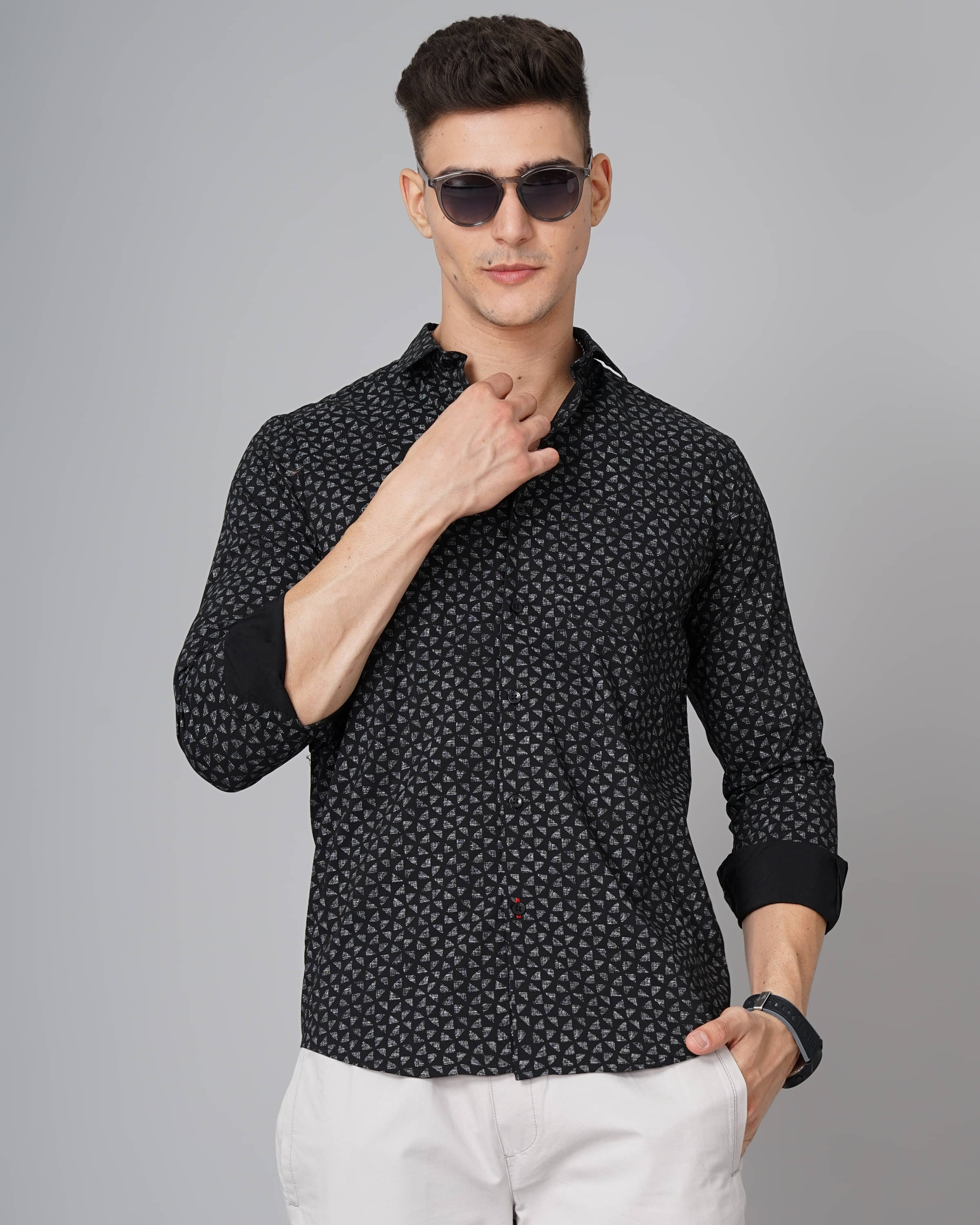 Paul Street - Black 100% Cotton Slim Fit Men's Casual Shirt ( Pack of 1 ) Paul Street - Black 100% Cotton Slim Fit Men's Casual Shirt ( Pack of 1 )