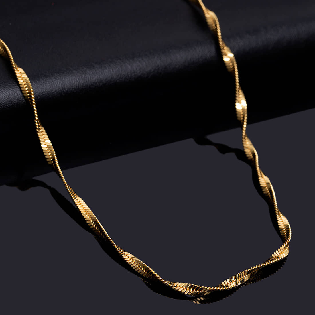 FASHION FRILL Gold Plated Brass Chain ( Pack of 1 )