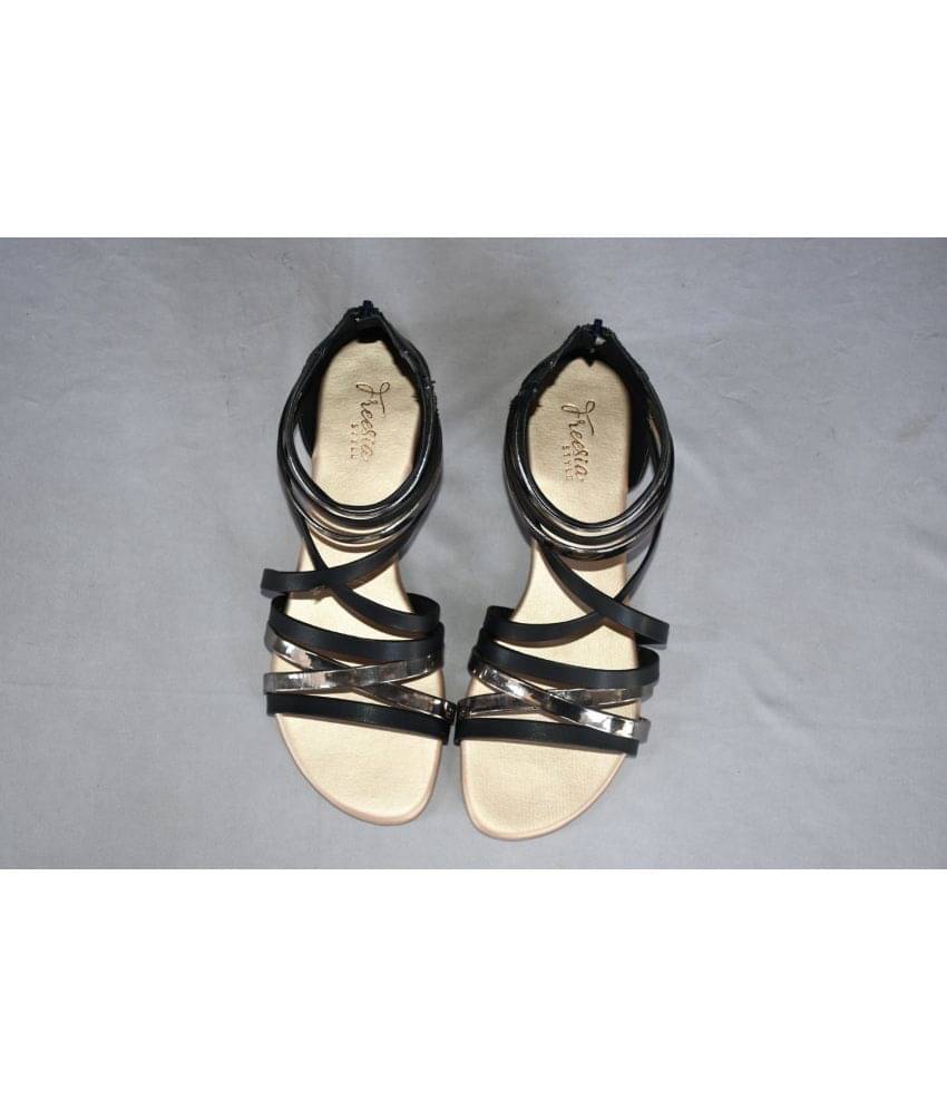     			FREESIA STYLE Black Floater Sandals