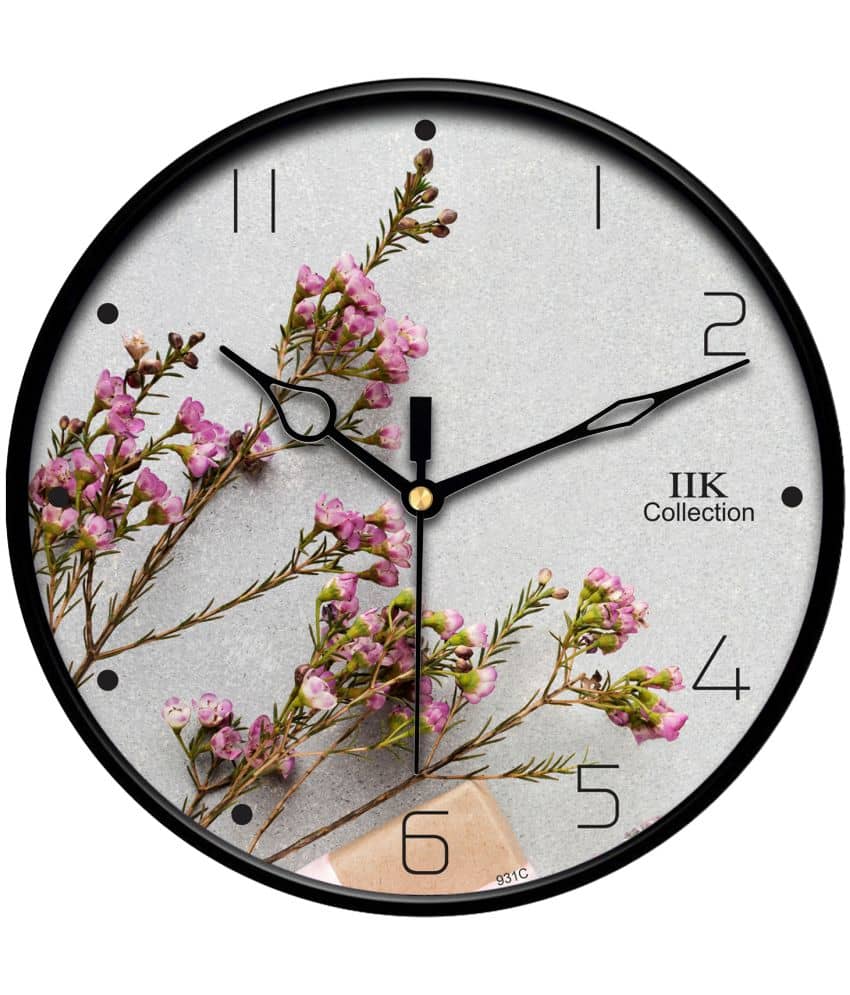 IIK COLLECTION - Circular Analog Wall Clock