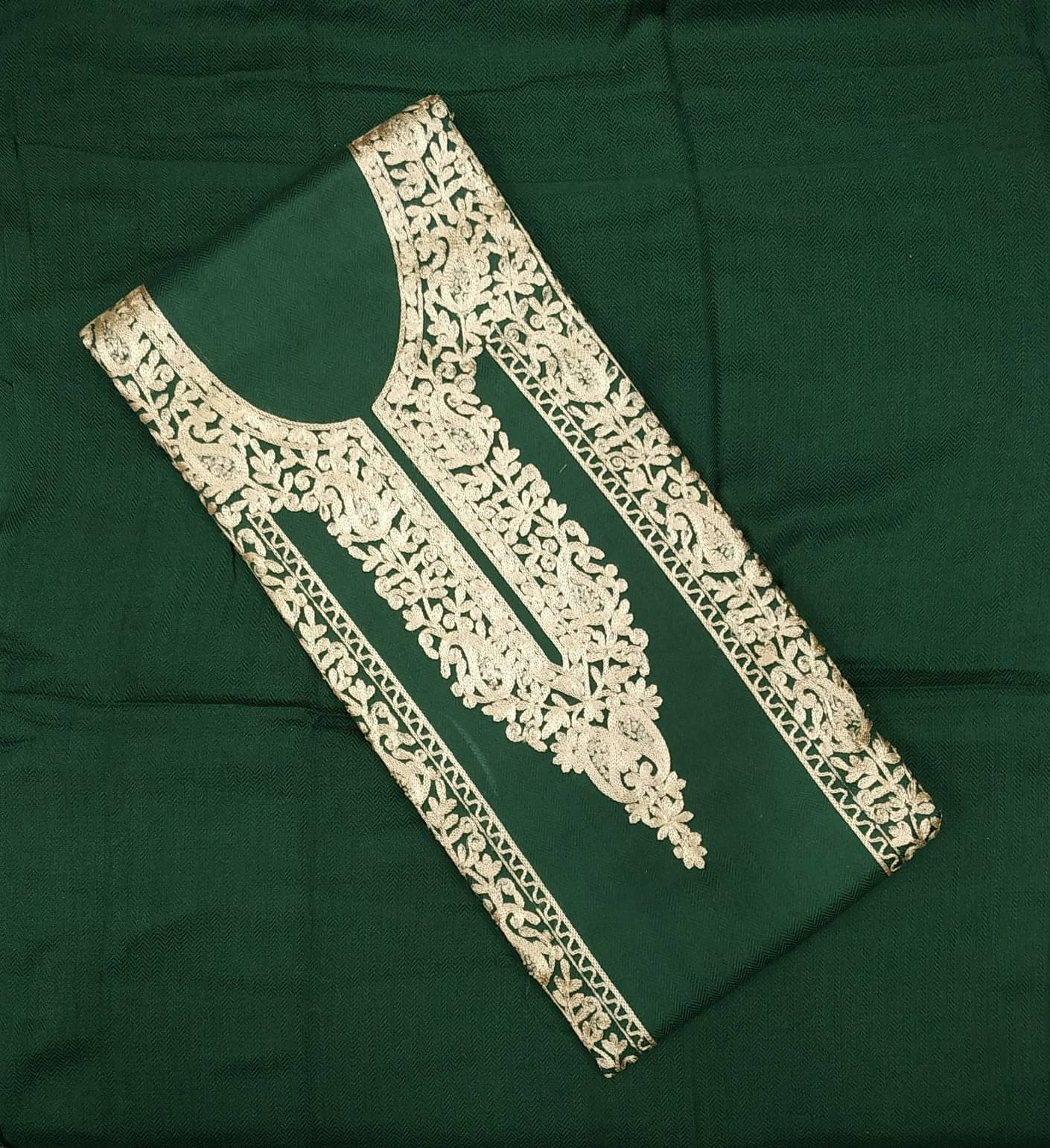     			Soul Essence - Unstitched Green Woollen Dress Material ( Pack of 1 )