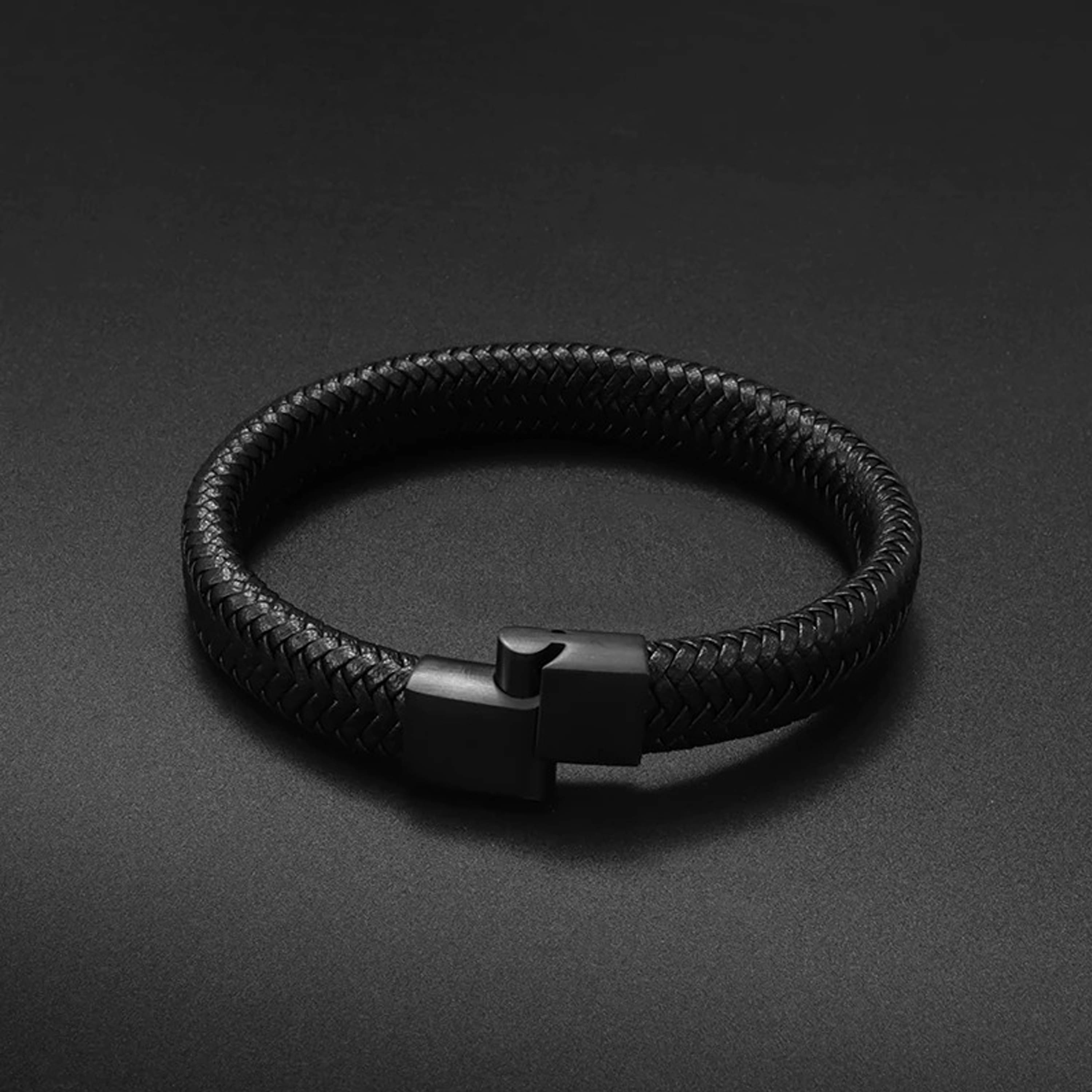 FASHION FRILL Black Bracelet ( Pack of 1 ) FASHION FRILL Black Bracelet ( Pack of 1 )