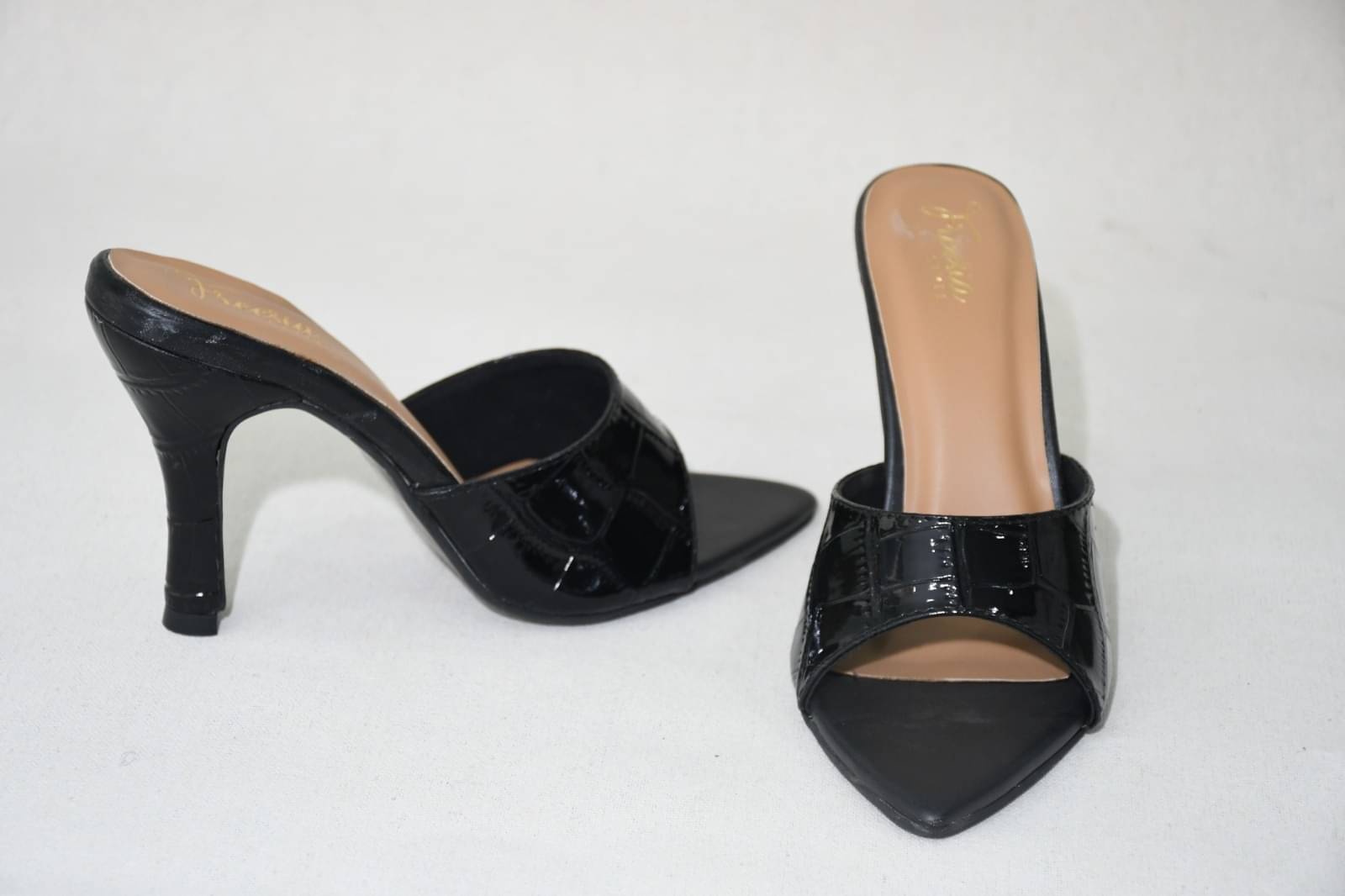     			FREESIA STYLE - Black Women's Slip On Heels