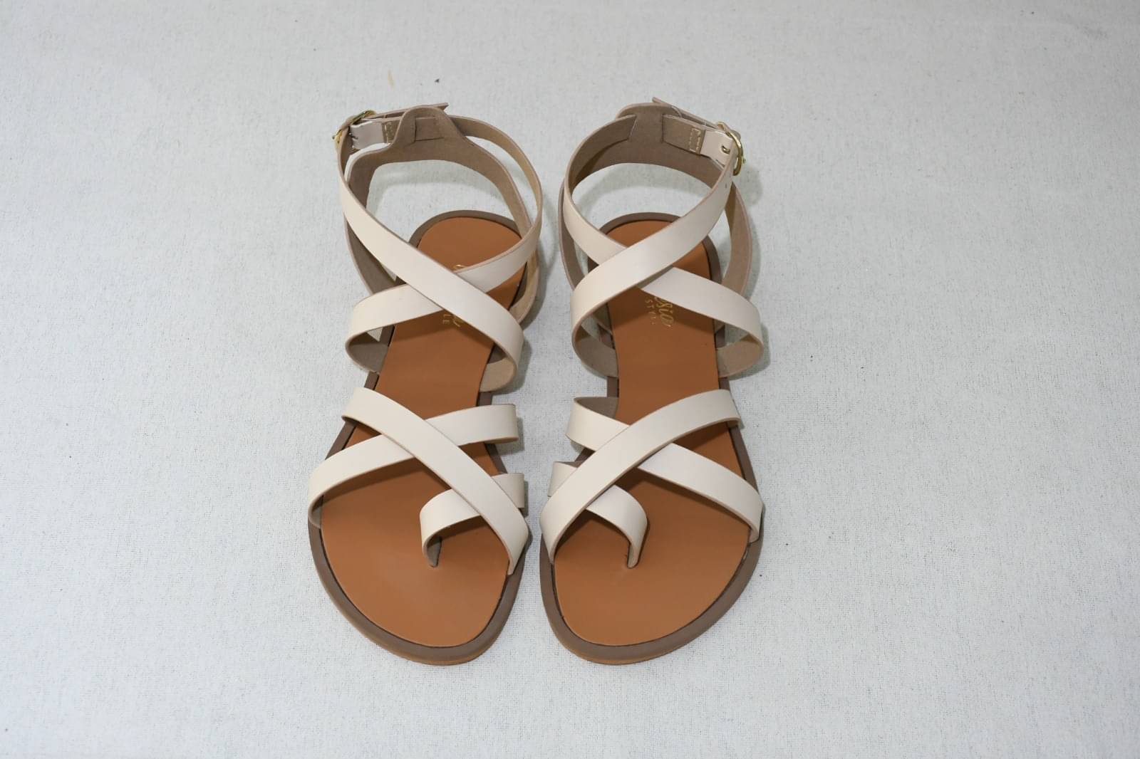 FREESIA STYLE White Floater Sandals FREESIA STYLE White Floater Sandals