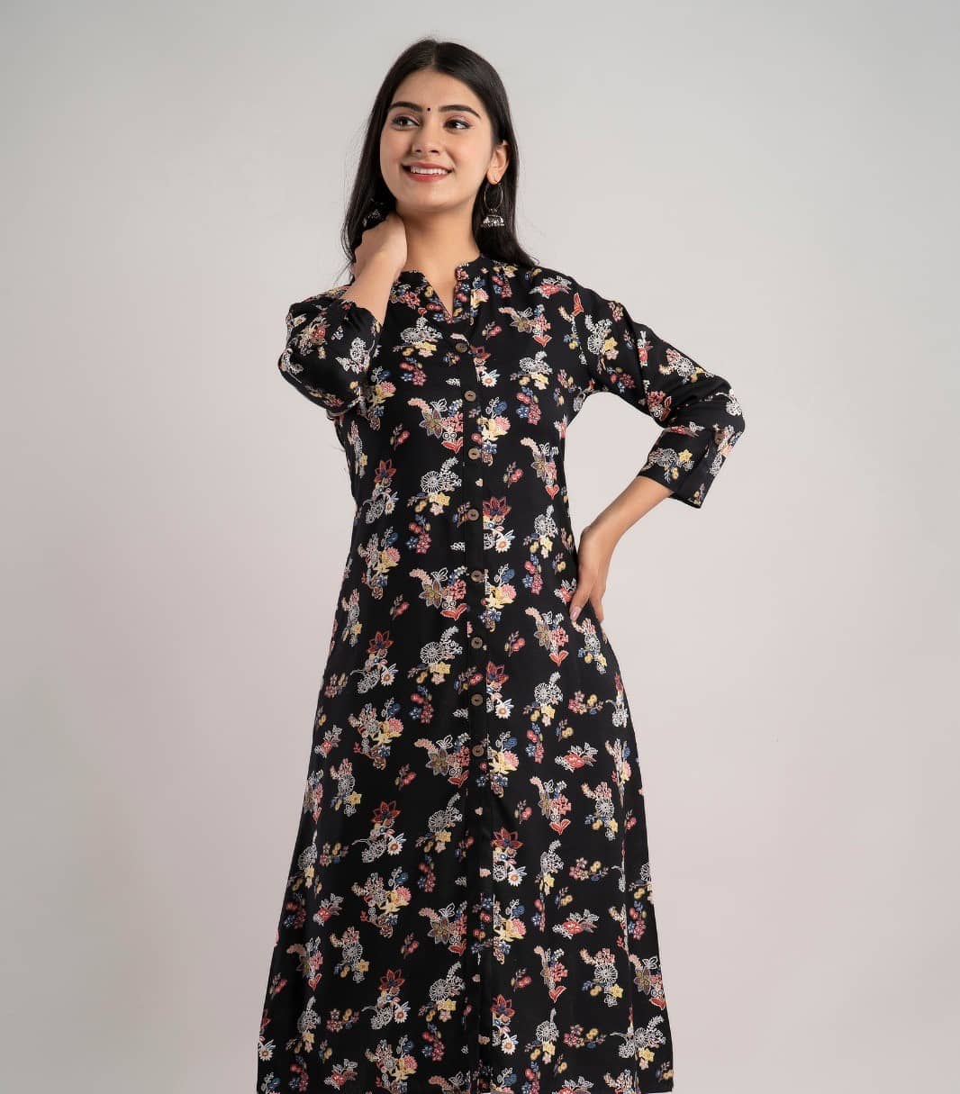 MAUKA - Black Rayon Women's Front Slit Kurti ( Pack of 1 ) - Kurtis, Tunics | Buy online on ZillyBuy