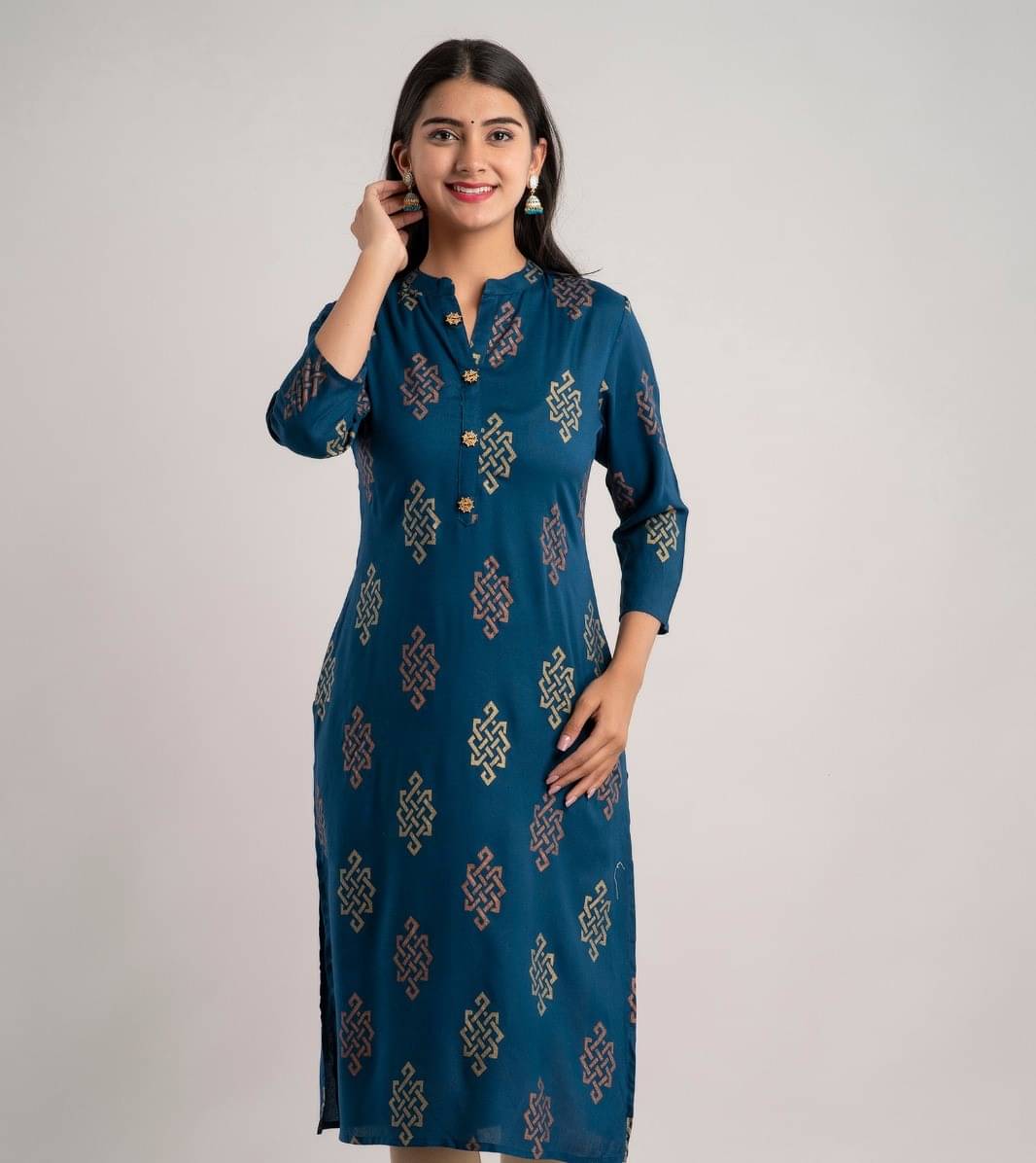     			MAUKA - Blue Rayon Women's Straight Kurti ( Pack of 1 )