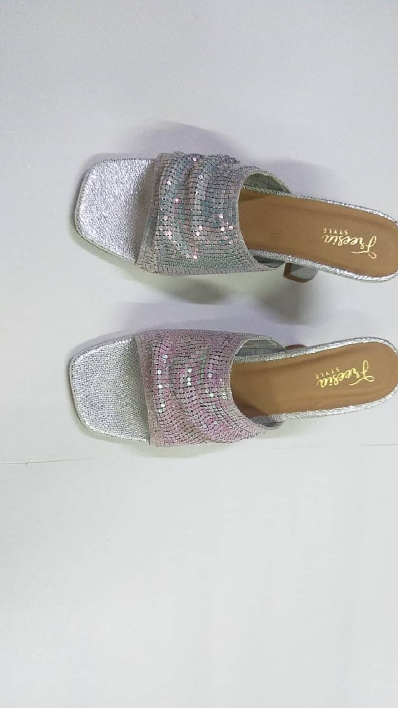     			Freeska Style - Gold Women's Slip On Heels