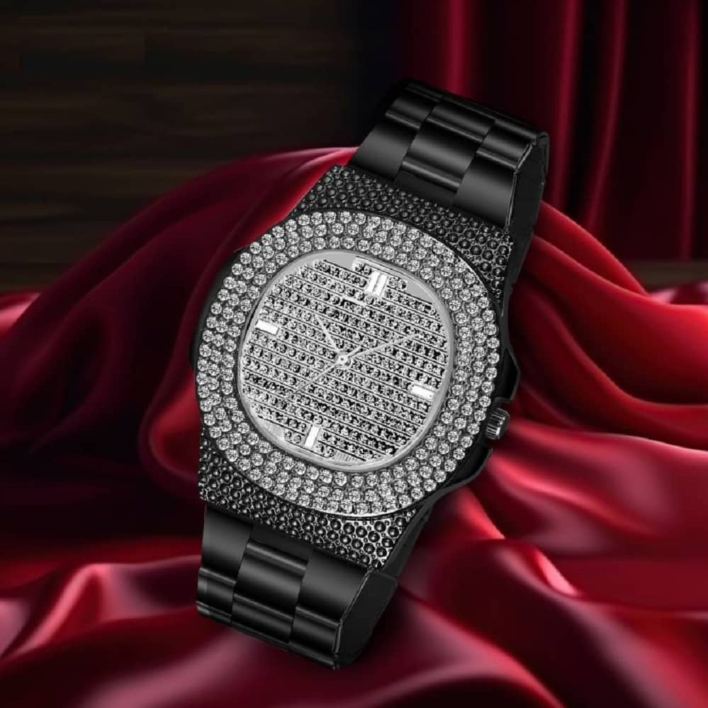 Renaissance Traders - Black Metal Analog Men's Watch