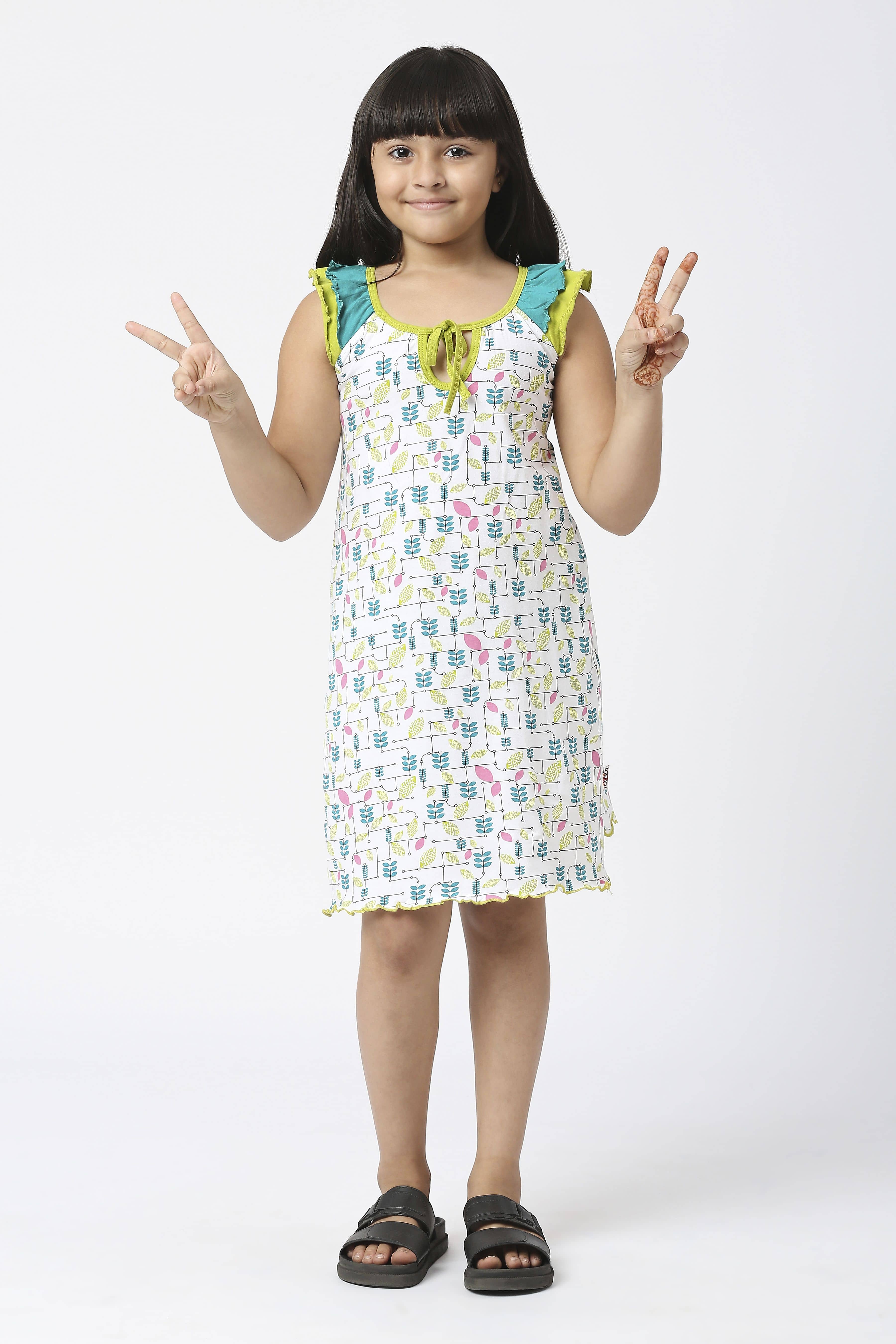 Sini Mini Cotton Fit And Flare Dress For Girls ( Pack of 1 , Light Green )