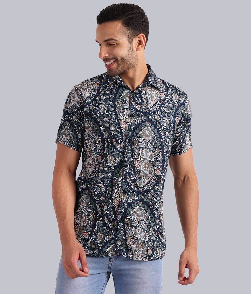     			TrendiVastra - Blue Viscose Regular Fit Men's Casual Shirt ( Pack of 1 )