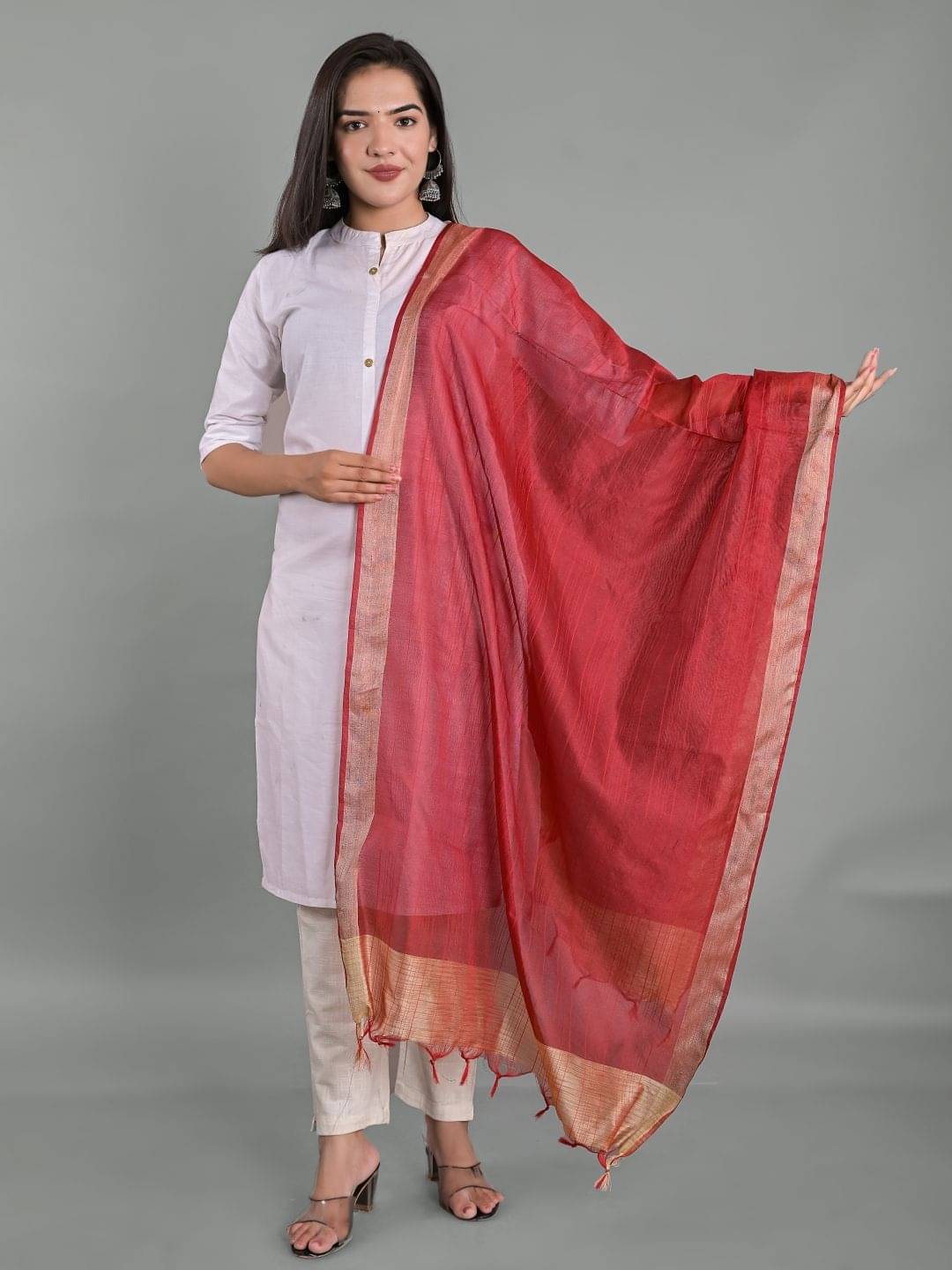 Apratim - Red Chanderi Women's Dupatta - ( Pack of 1 )     			Apratim - Red Chanderi Women's Dupatta - ( Pack of 1 )