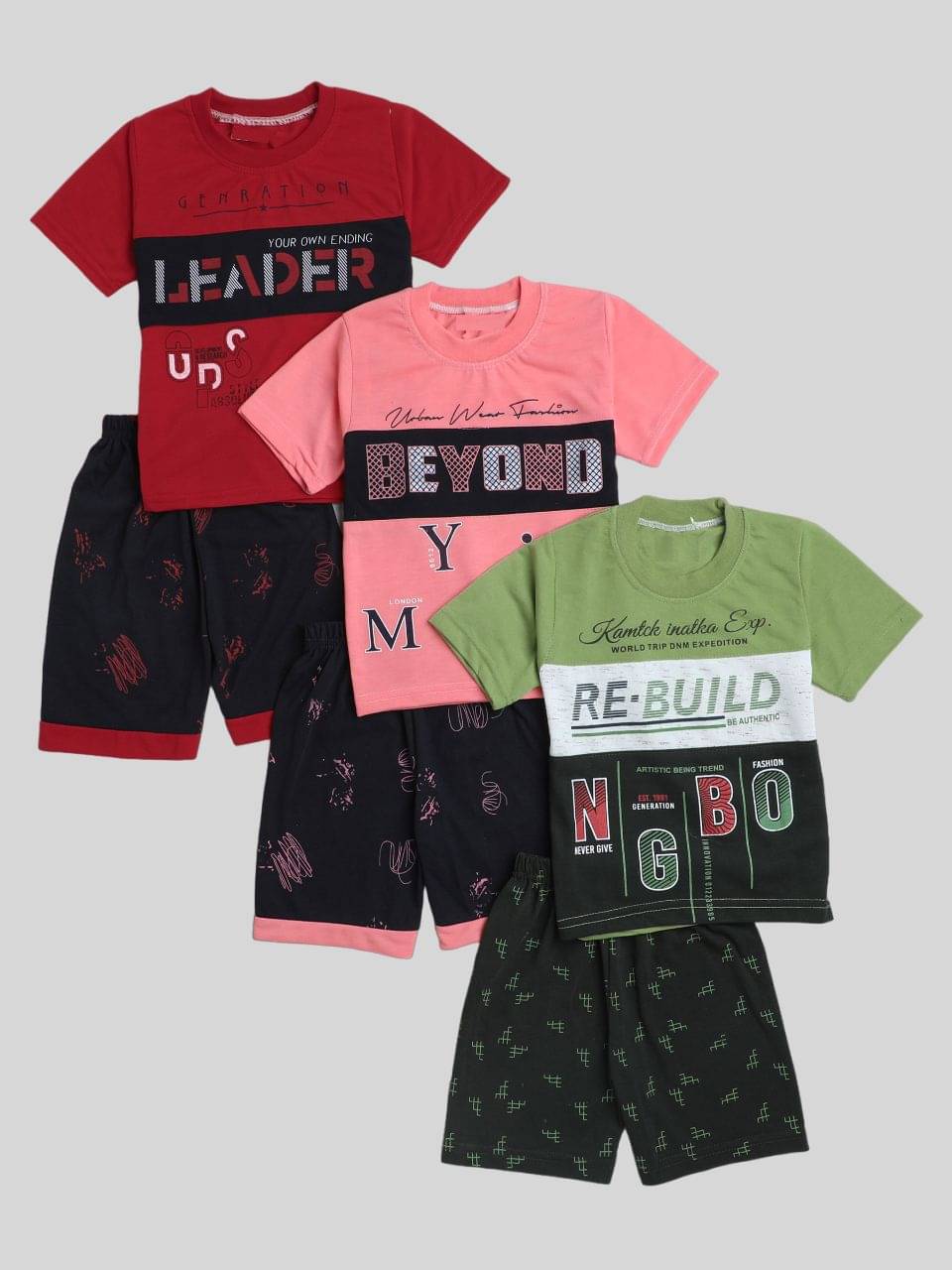     			Fourfolds Pack of 3 Boys Cotton T-Shirt & Shorts Set ( Red )