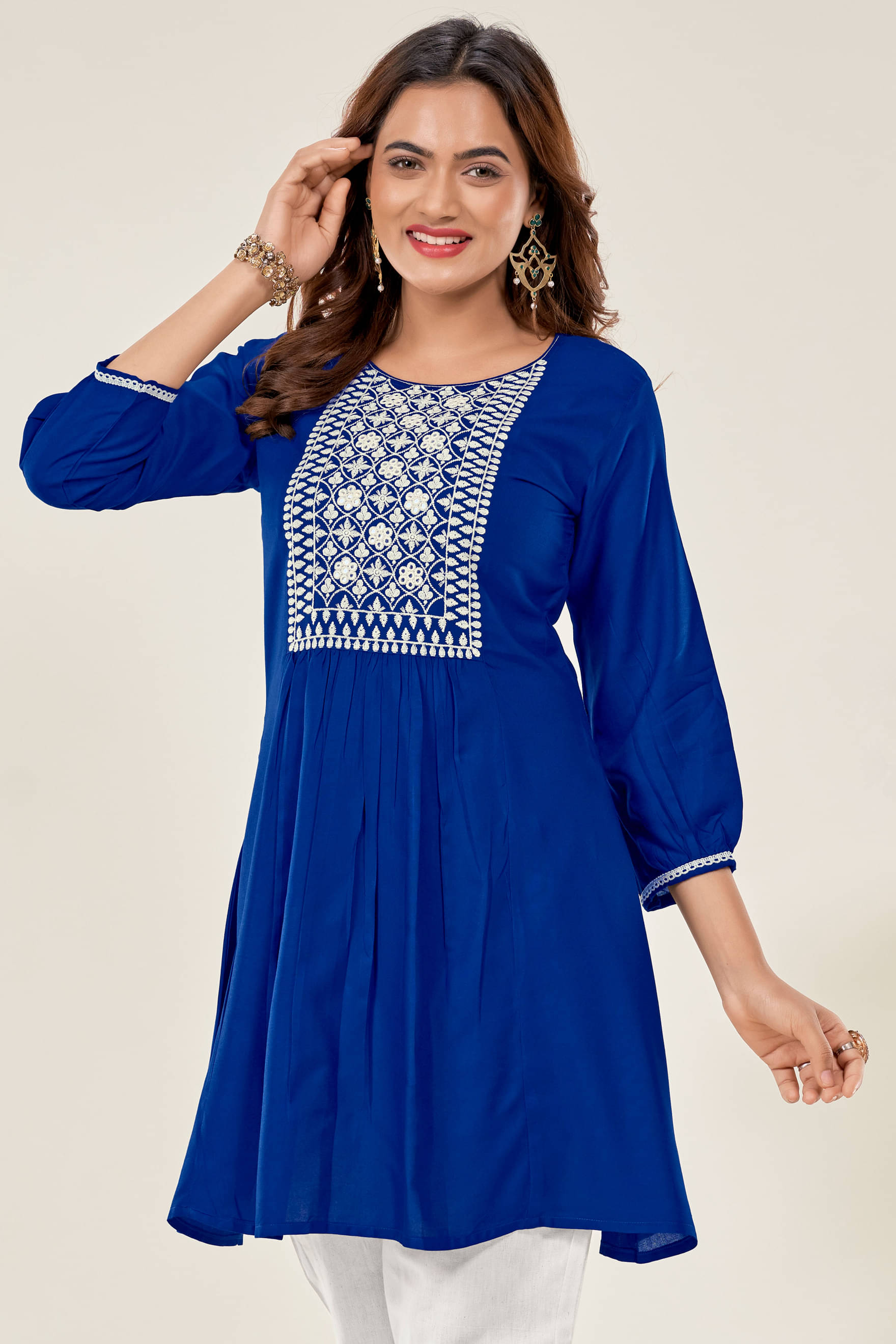 Glomee Women's Viscose Tunic ( Blue ) Glomee Women's Viscose Tunic ( Blue )