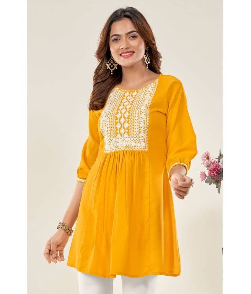 Glomee Women's Viscose Tunic ( Yellow ) Glomee Women's Viscose Tunic ( Yellow )