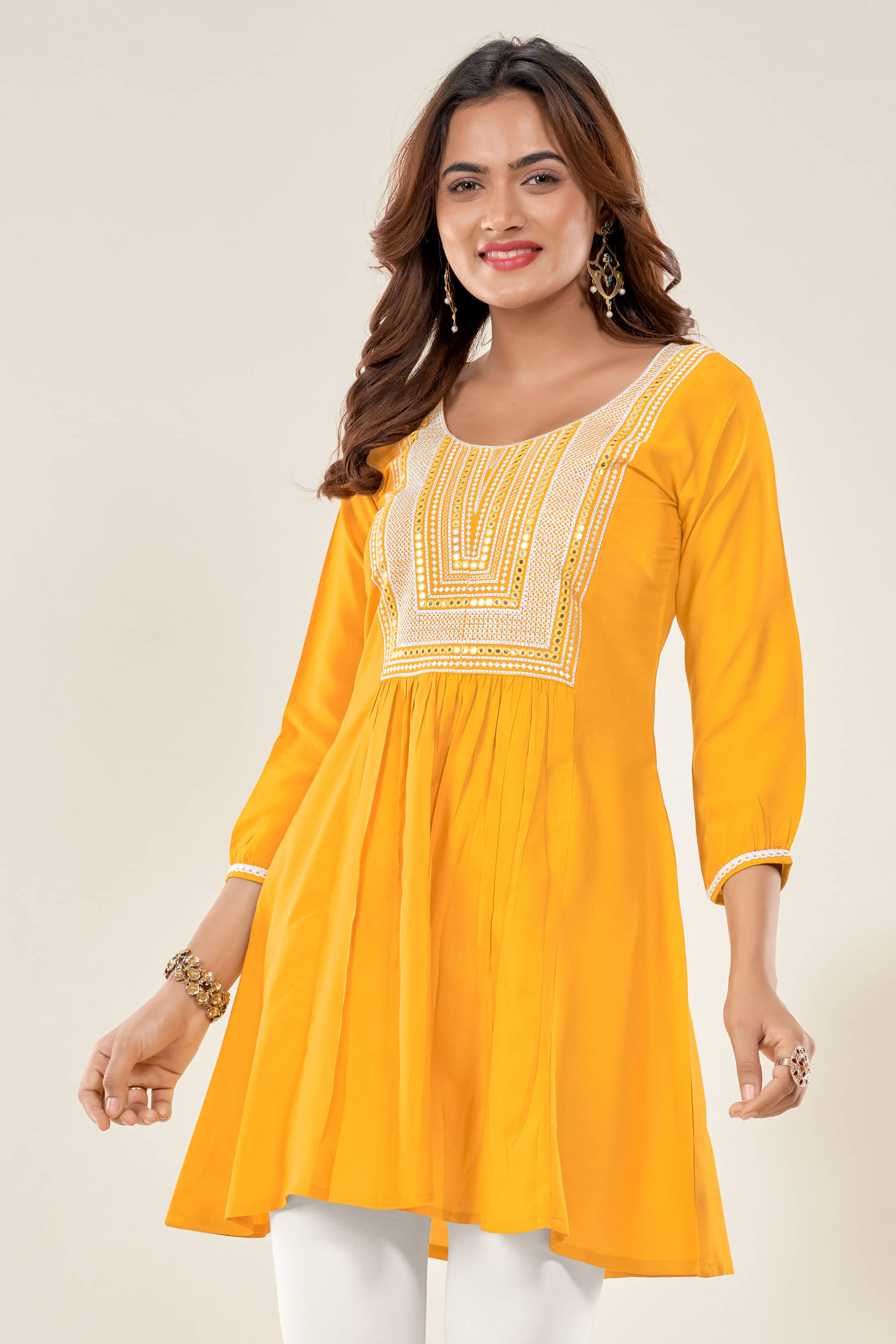 Glomee Women's Viscose Tunic ( Yellow ) Glomee Women's Viscose Tunic ( Yellow )