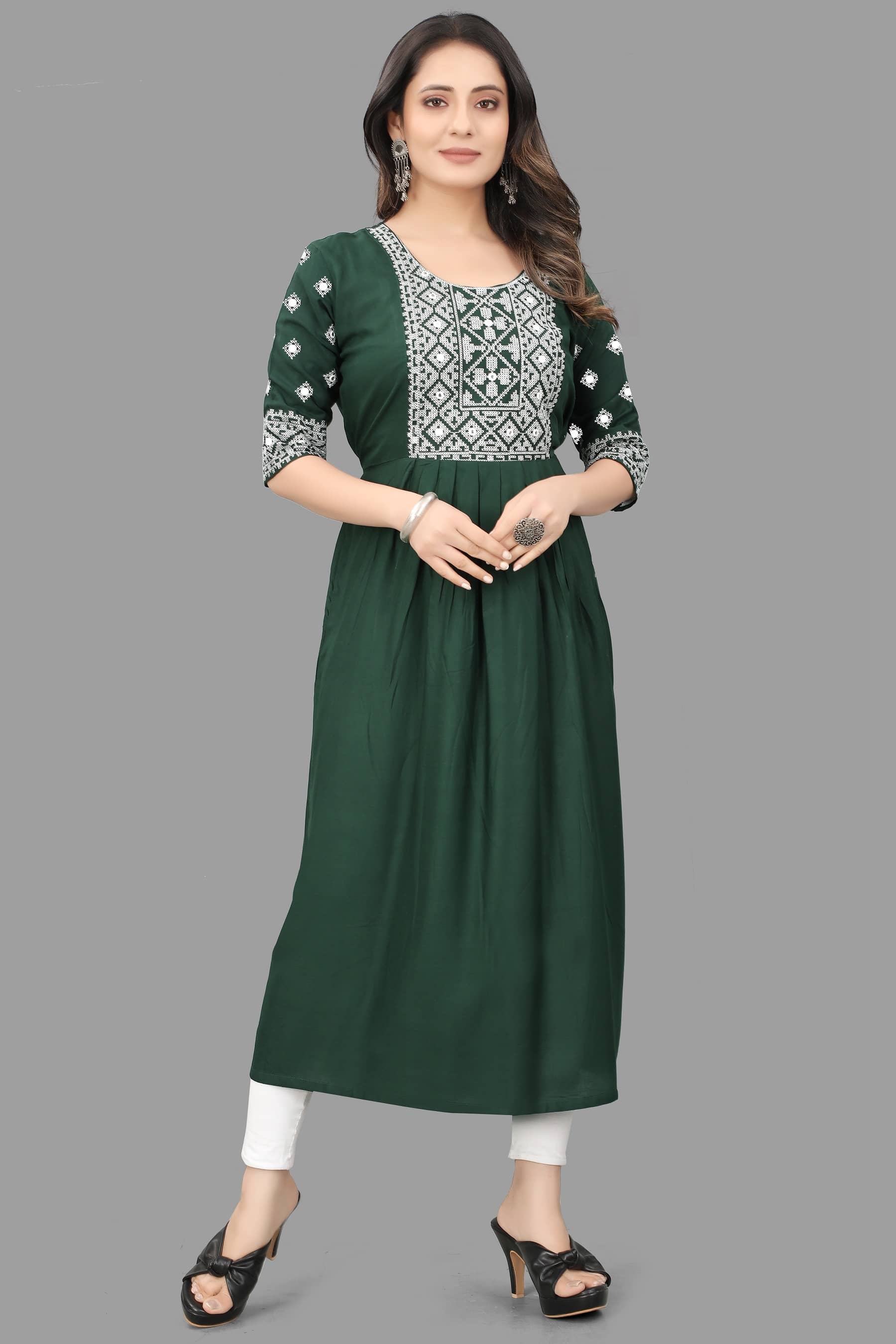 QPEEZ - Green Rayon Women's Nayra Kurti ( Pack of 1 ) - Kurtis, Tunics | Buy online on ZillyBuy