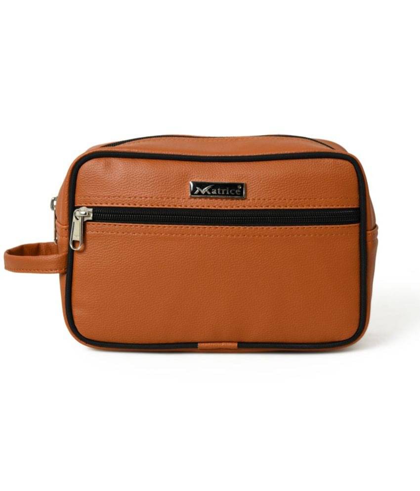     			MATRICE Brown Hand Pouch