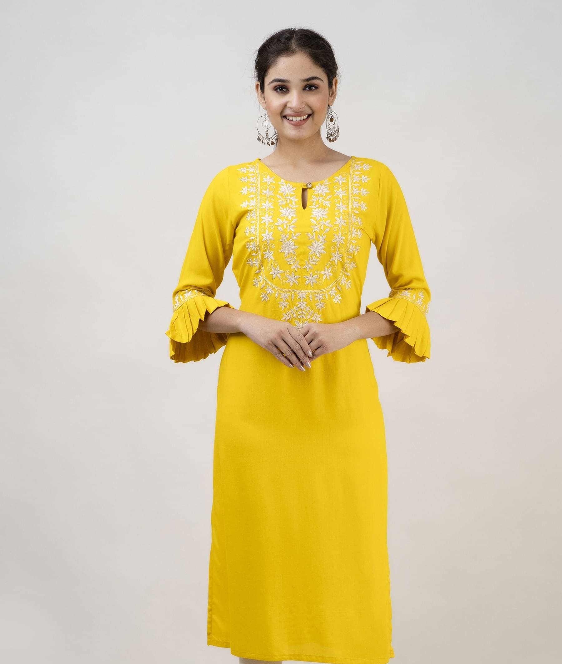 MAUKA - Yellow Rayon Women's Straight Kurti ( Pack of 1 ) MAUKA - Yellow Rayon Women's Straight Kurti ( Pack of 1 )