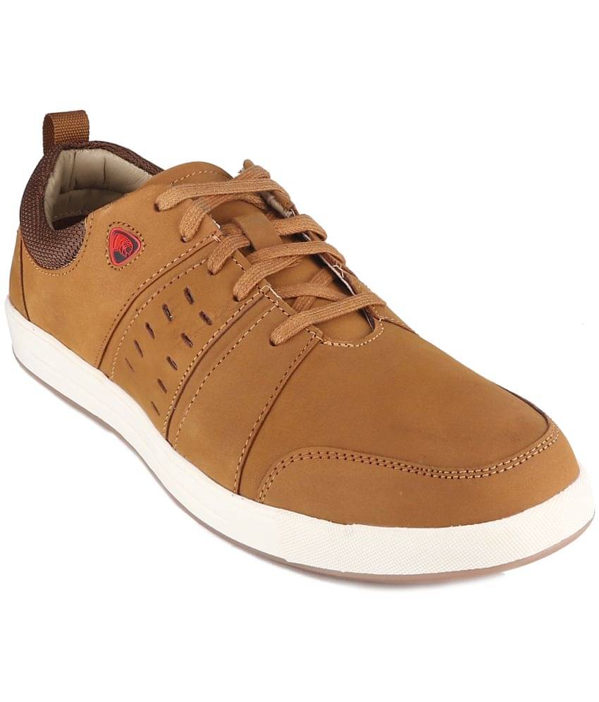     			Red Chief RC3889 022 - Brown Men's Sneakers