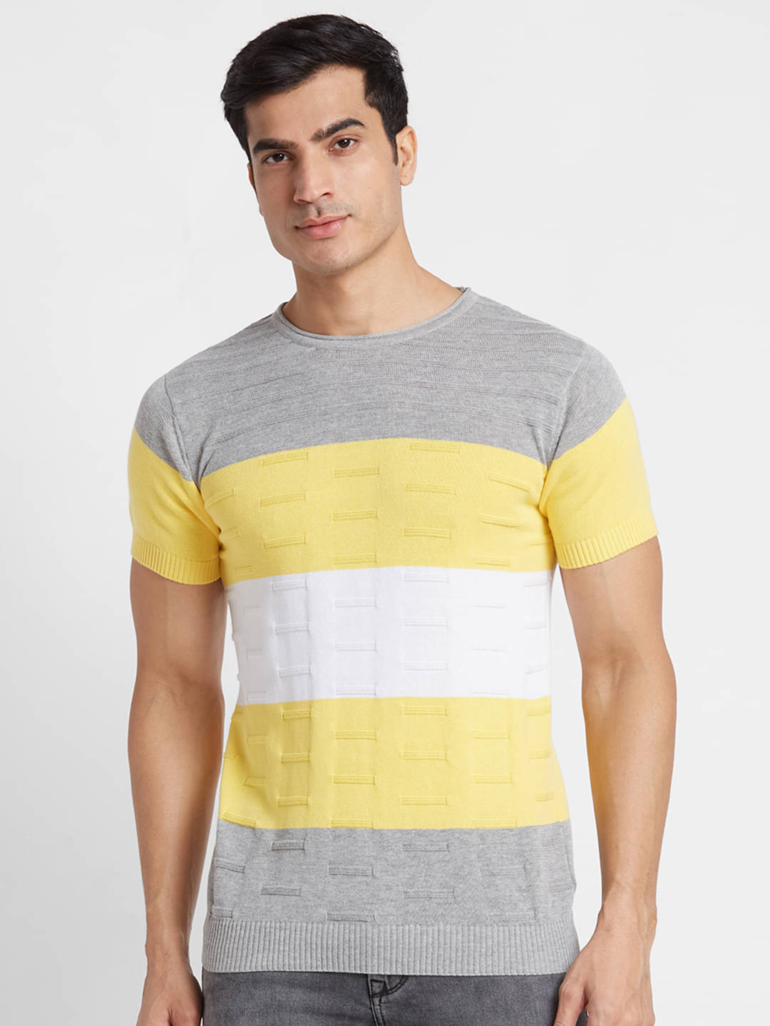     			Globus - Grey Cotton Regular Fit Men's T-Shirt ( Pack of 1 )