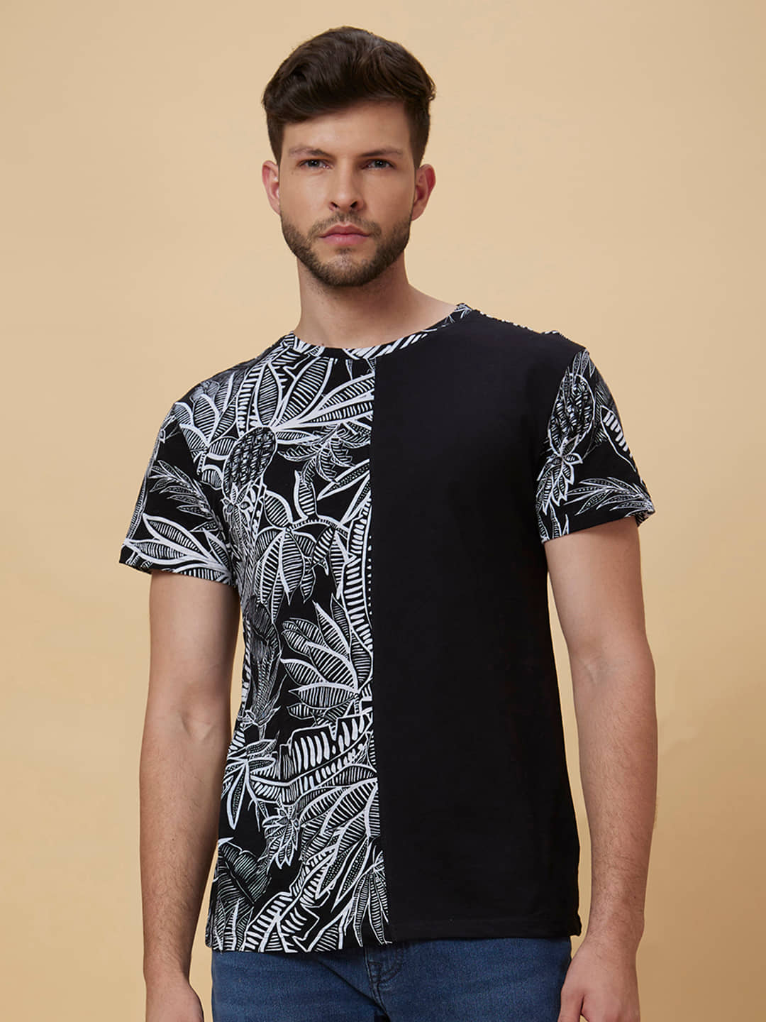 Globus - Black Cotton Regular Fit Men's T-Shirt ( Pack of 1 )