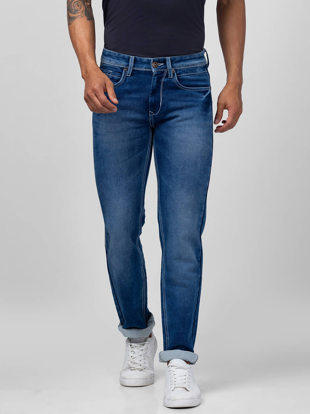     			Globus - Blue Denim Slim Fit Men's Jeans ( Pack of 1 )