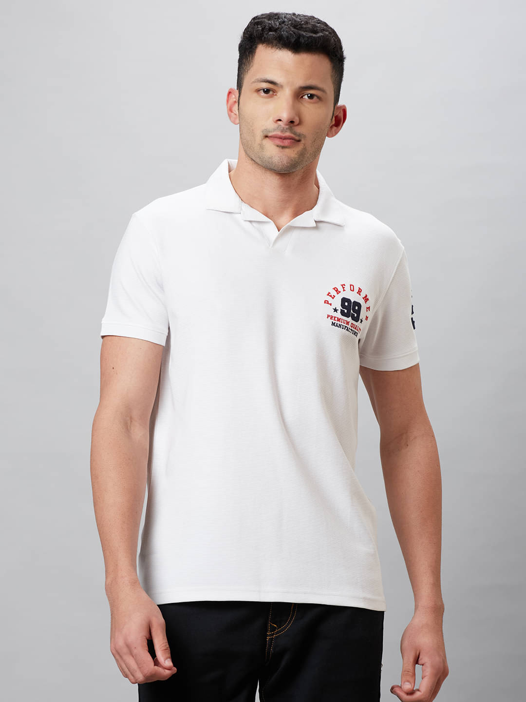     			Globus - White Cotton Regular Fit Men's Polo T Shirt ( Pack of 1 )