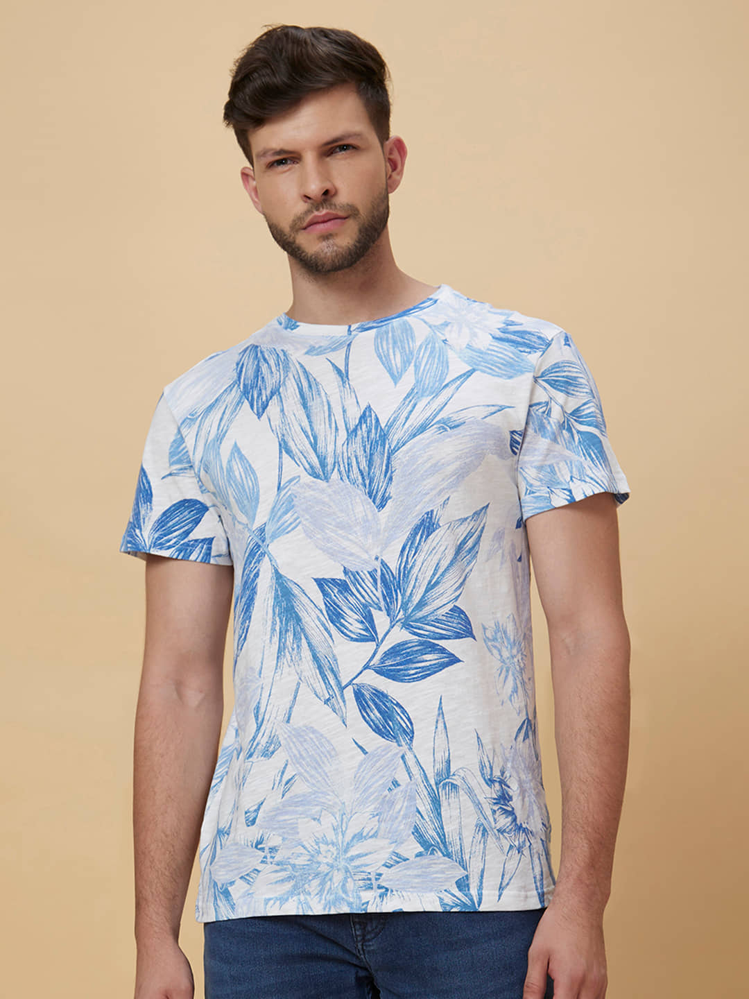 Globus - White Cotton Regular Fit Men's T-Shirt ( Pack of 1 )