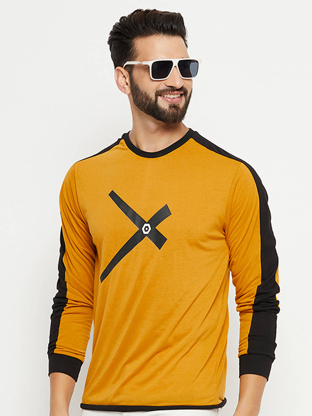 Emerald - Mustard Cotton Blend Regular Fit Men's T-Shirt ( Pack of 1 )     			Emerald - Mustard Cotton Blend Regular Fit Men's T-Shirt ( Pack of 1 )