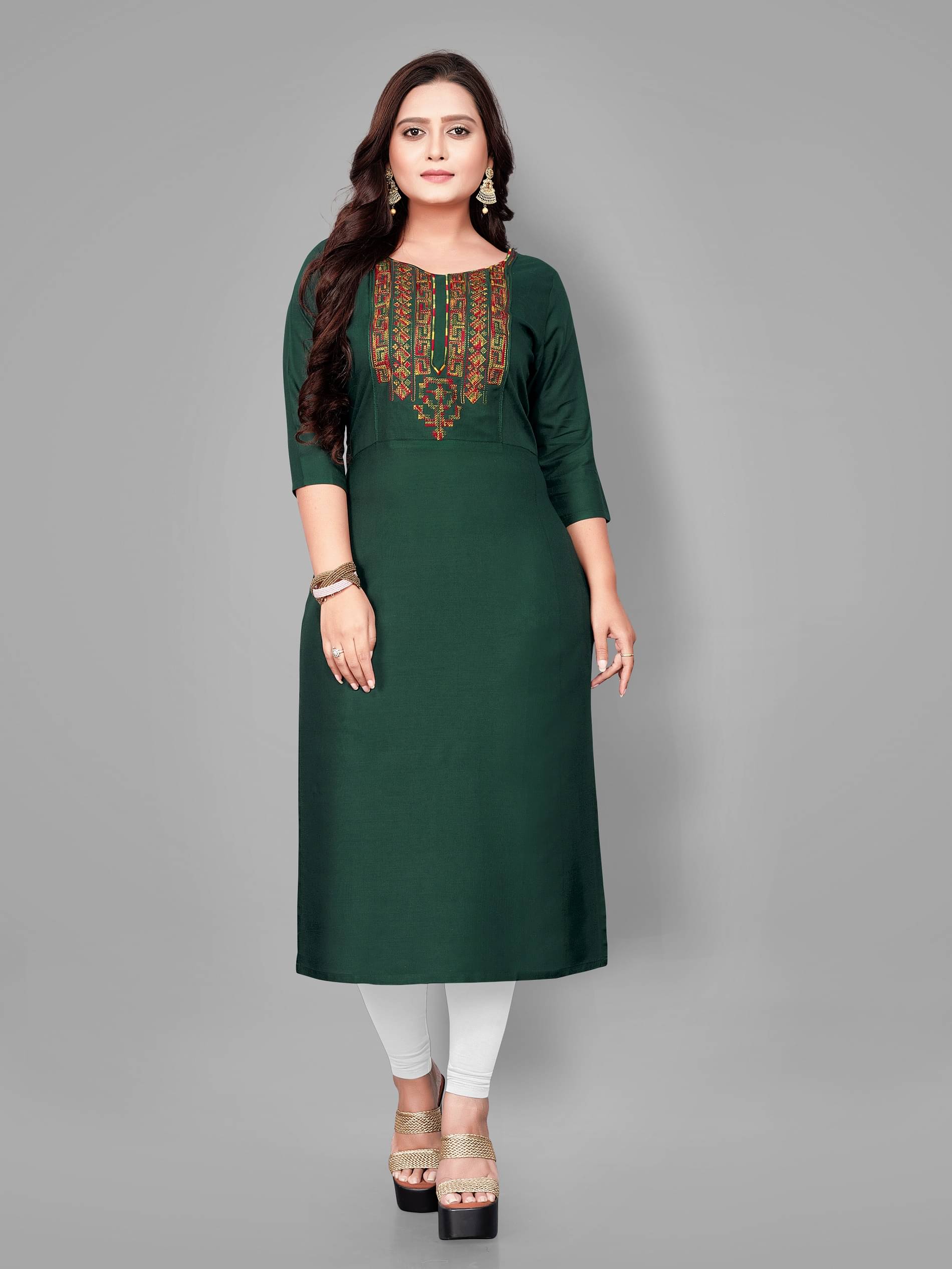 RIAANA - Green Rayon Women's Straight Kurti ( Pack of 1 ) RIAANA - Green Rayon Women's Straight Kurti ( Pack of 1 )