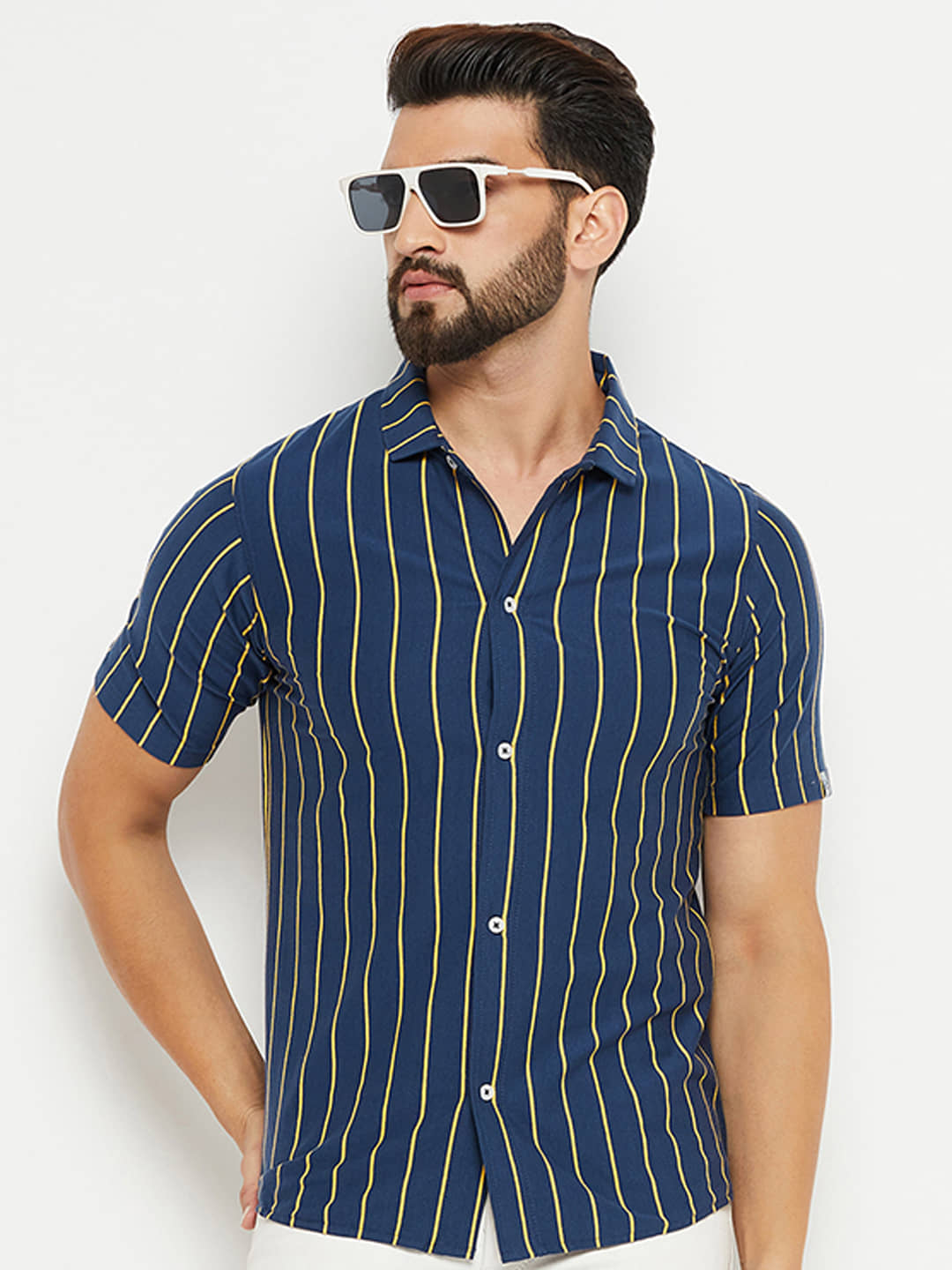 renuovo - Navy 100% Cotton Regular Fit Men's Casual Shirt ( Pack of 1 )