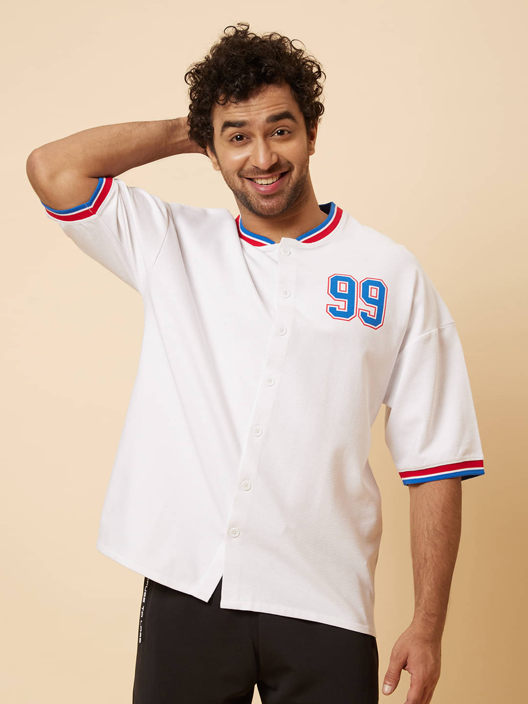     			Globus - White Cotton Regular Fit Men's T-Shirt ( Pack of 1 )