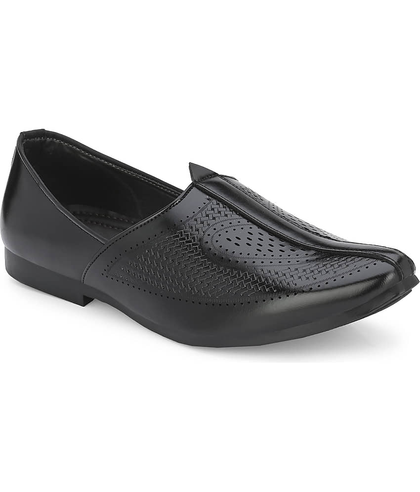 Leeport - Black Men's Jutti - Ethnic Shoes | Buy online on ZillyBuy