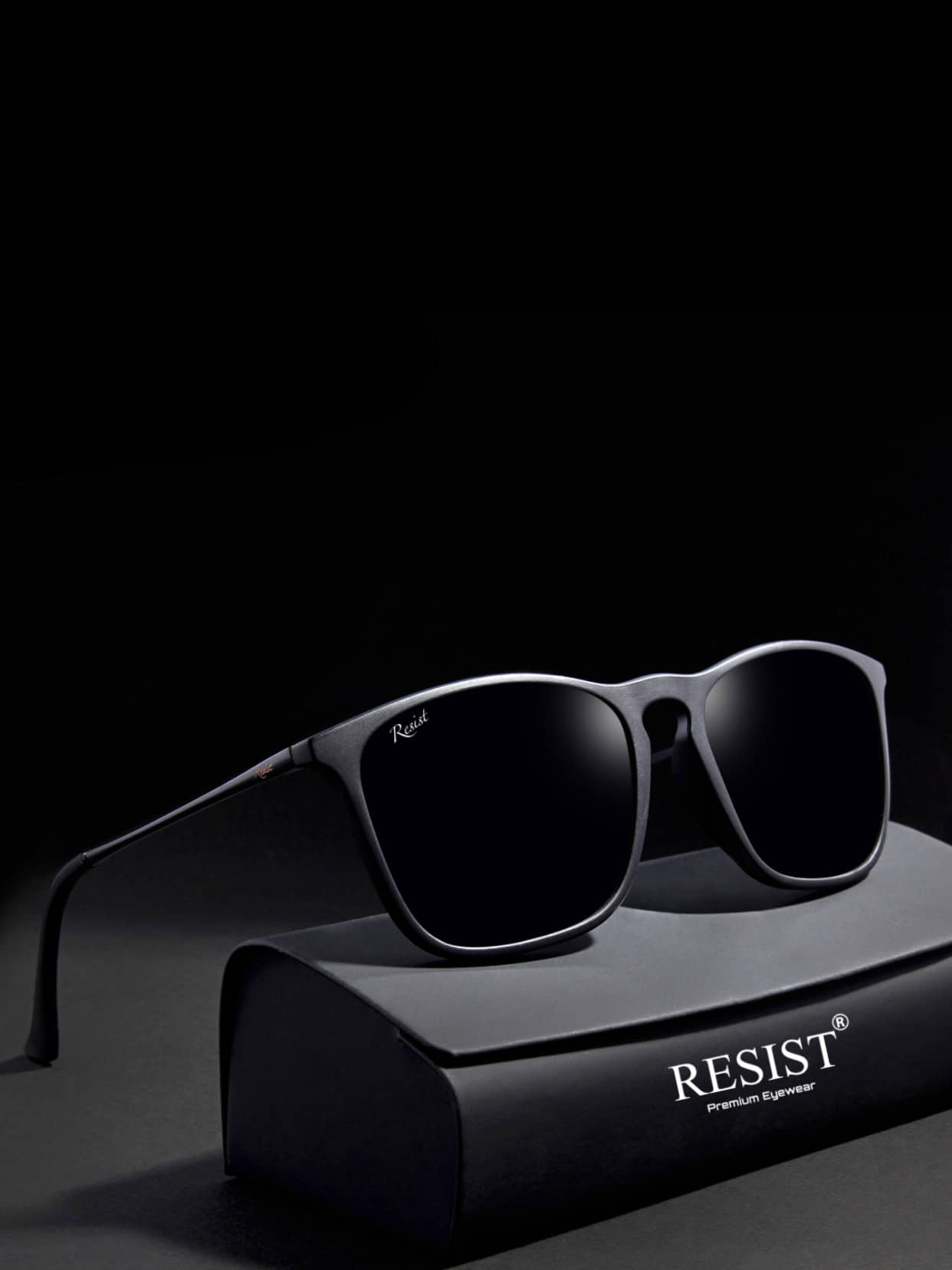 RESIST EYEWEAR Black Rectangular Sunglasses ( Pack of 1 )