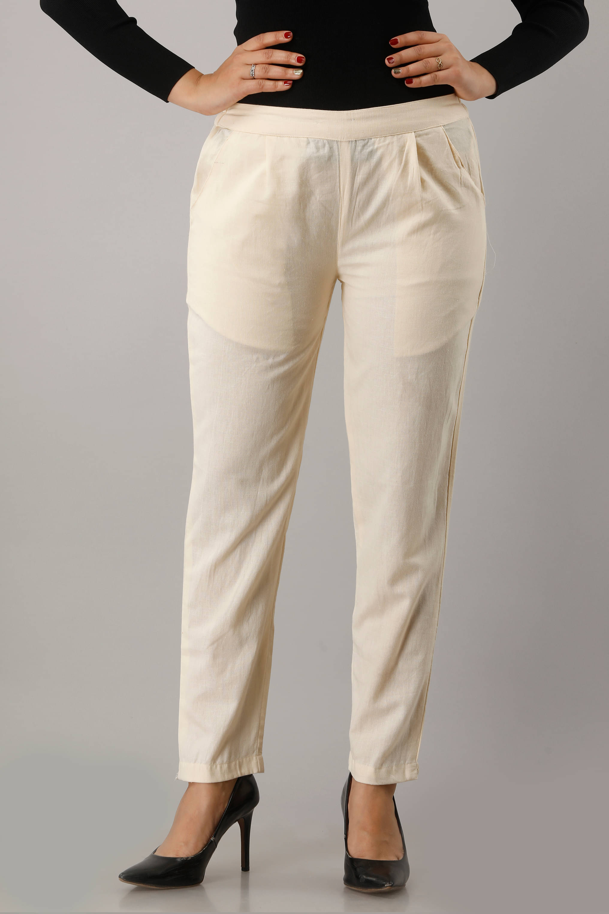     			SVARCHI - Off White Cotton Straight Women's Casual Pants ( Pack of 1 )