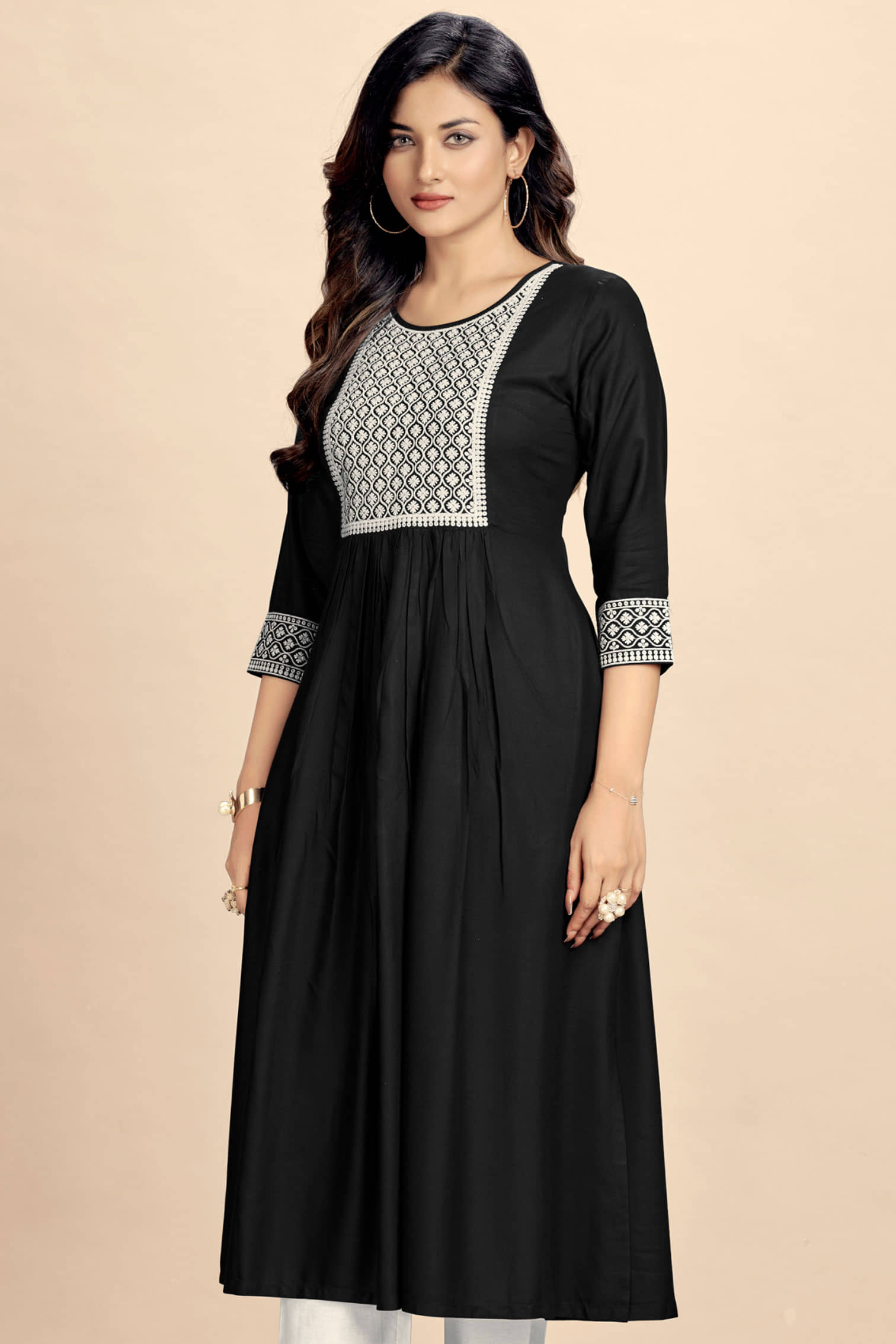 Glomee Rayon Embroidered Nayra Women's Kurti - Black ( Pack of 1 ) - Kurtis, Tunics | Buy online on ZillyBuy