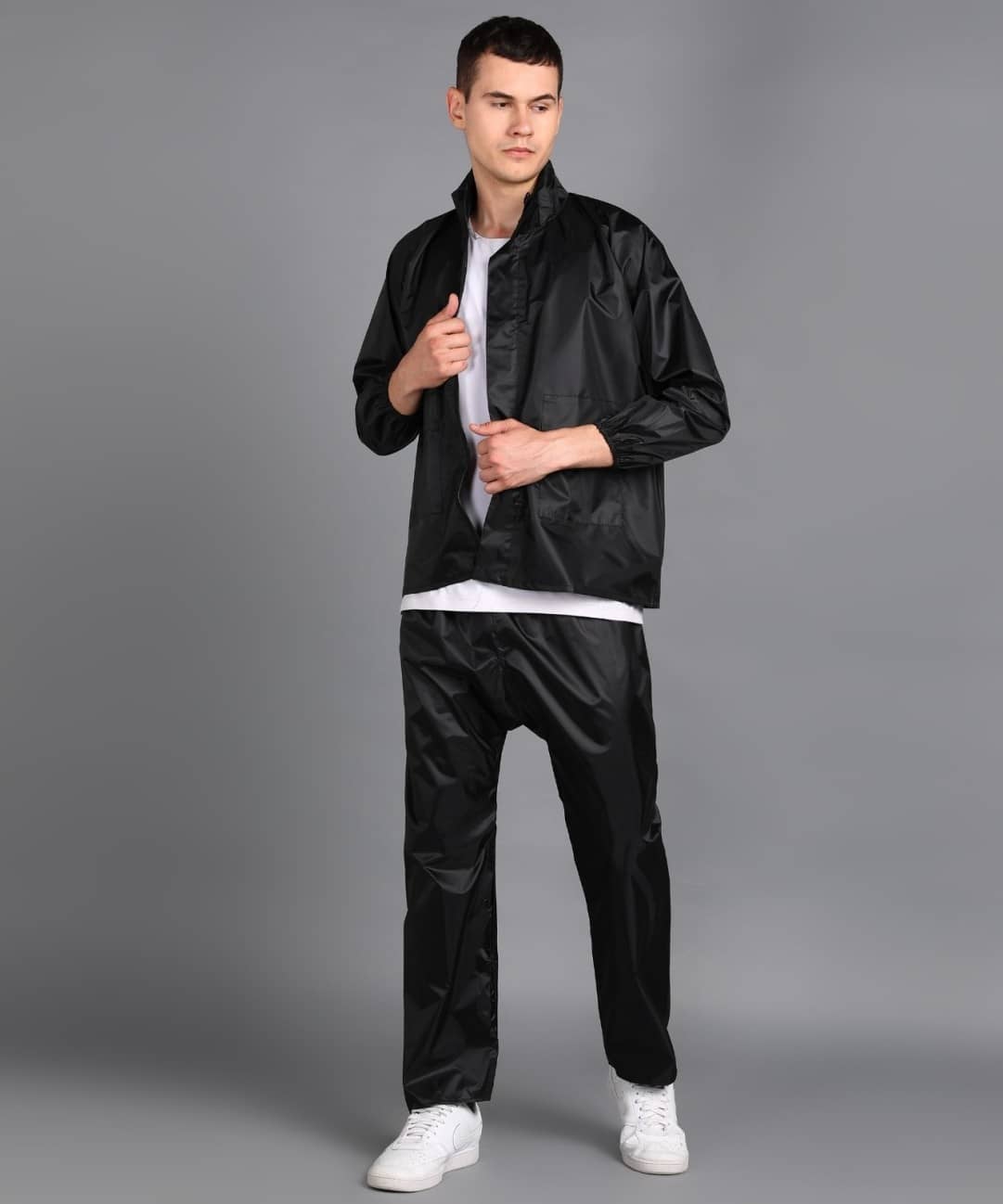 Neekshaa - Black Nylon Men's Rain Suit ( Pack of 1 )
