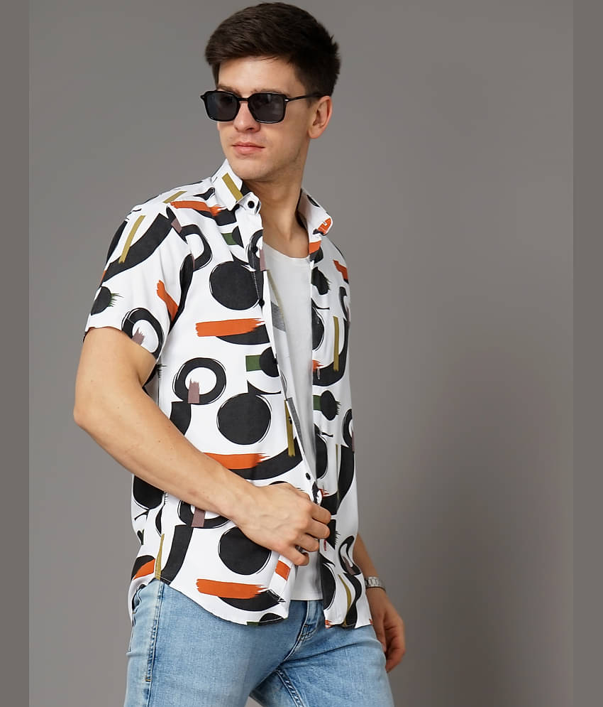 Paul Street - Green Rayon Slim Fit Men's Casual Shirt ( Pack of 1 )